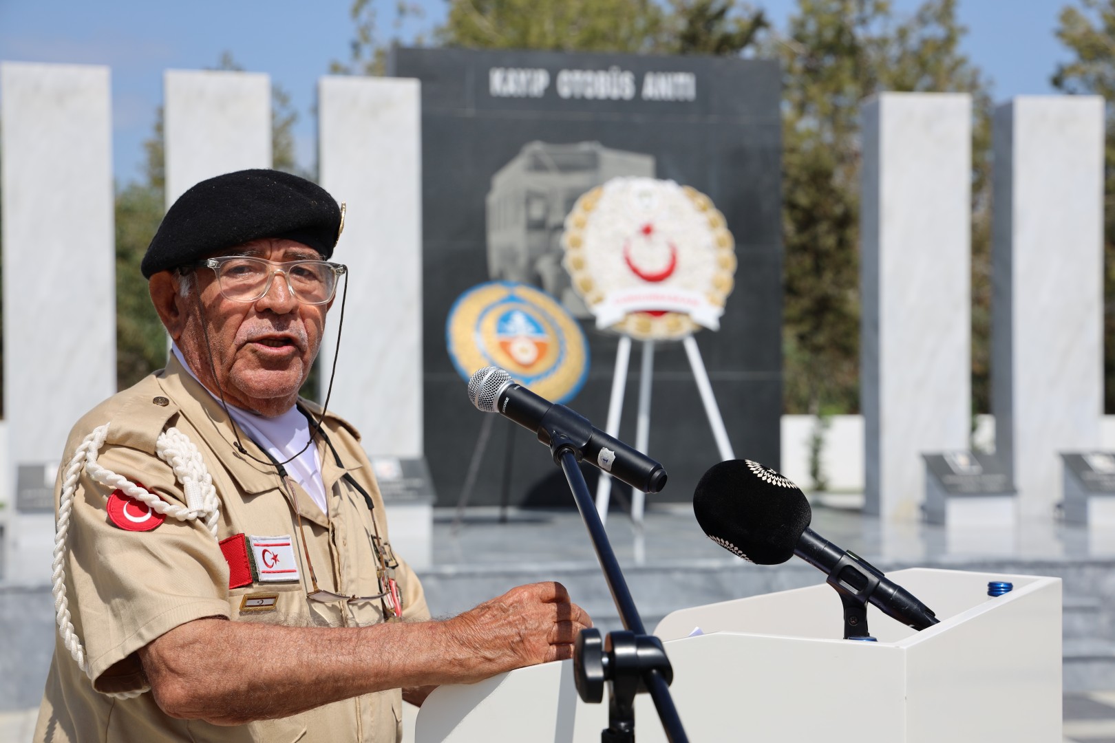 1747133671477Kayip Otobüs Şehi̇tleri̇ Anildi 12