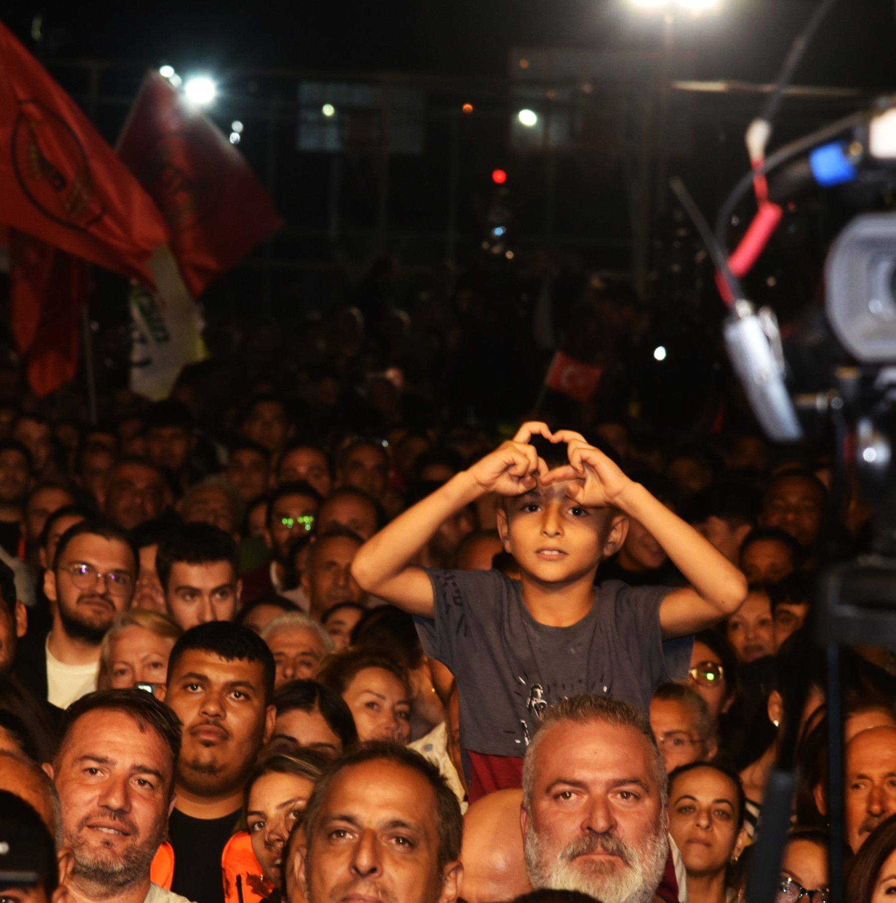 1760905409003Erhürman Kutlama Ti̇m (9)