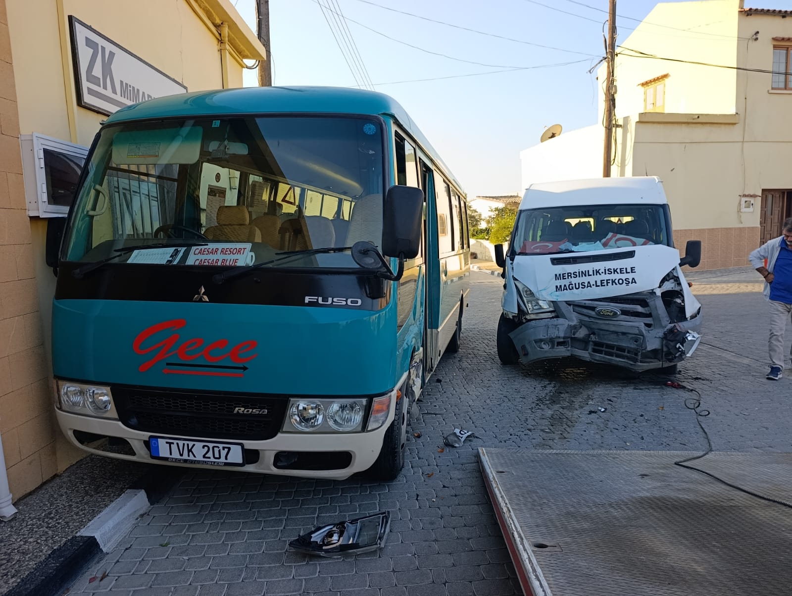 1763541394822Trafik Kazası Aracları (3)