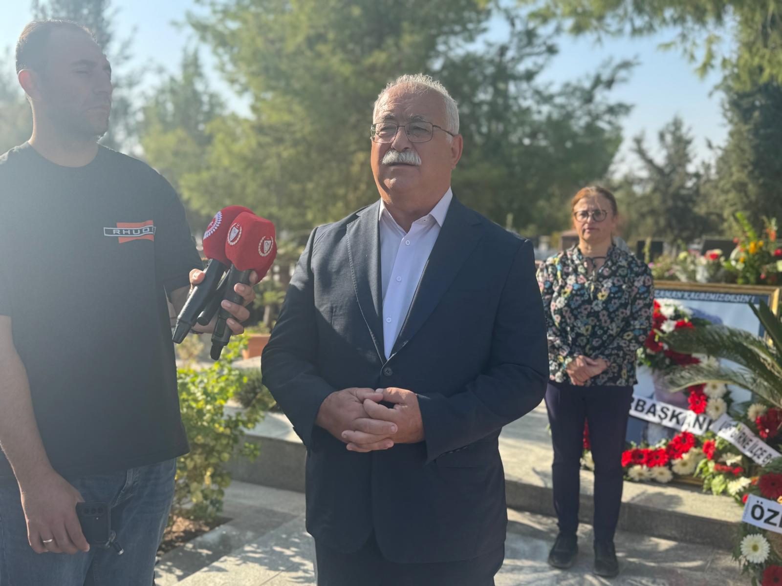 1763809648162Sali̇h Mi̇roğlu Anma (10)