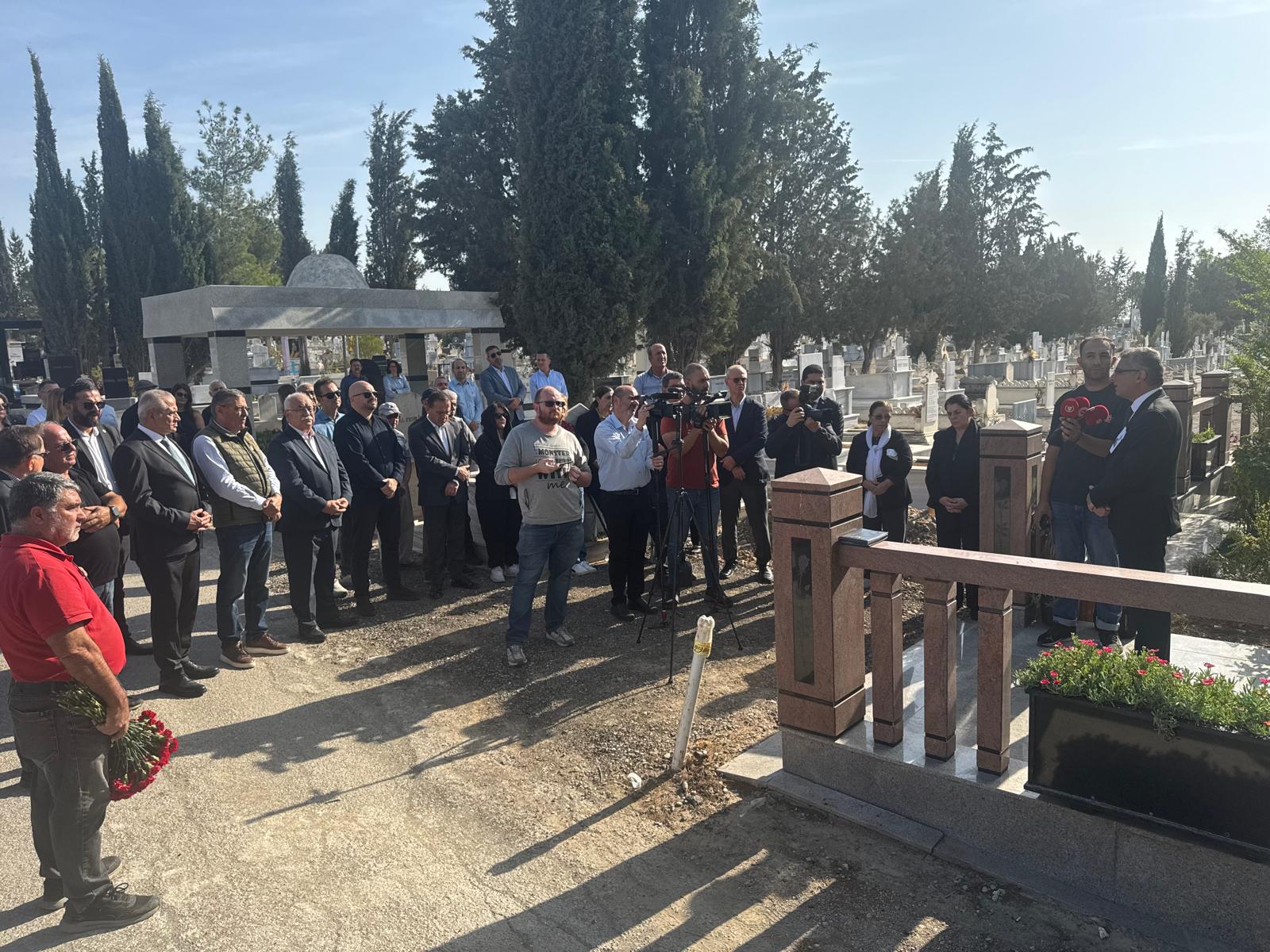 1763809648164Sali̇h Mi̇roğlu Anma (12)