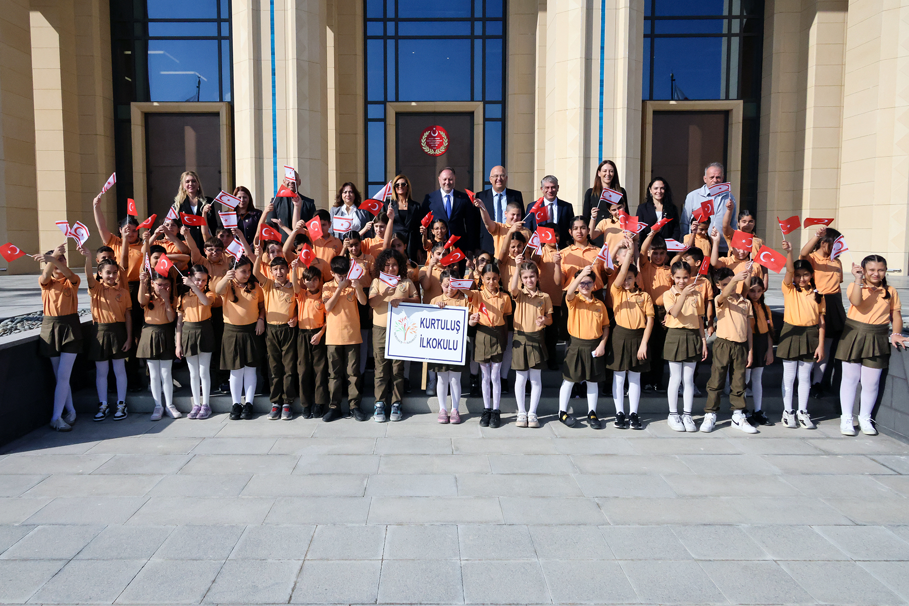 1764237852274Cocuklar Meclis (1)