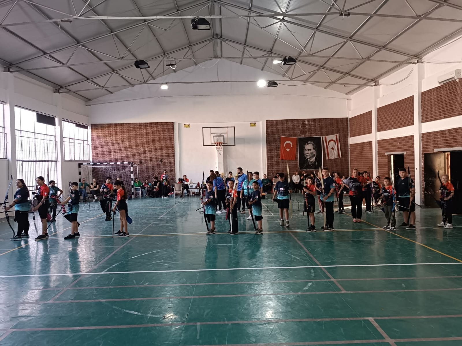 Girne’de “10 Kasım Atatürk’ü Anma Kapalı Salon Okçuluk Yarışması” Düzenlendi (5)