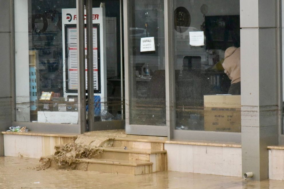 1765270386720Gönyeli Su Baskınları Ti̇m (2)