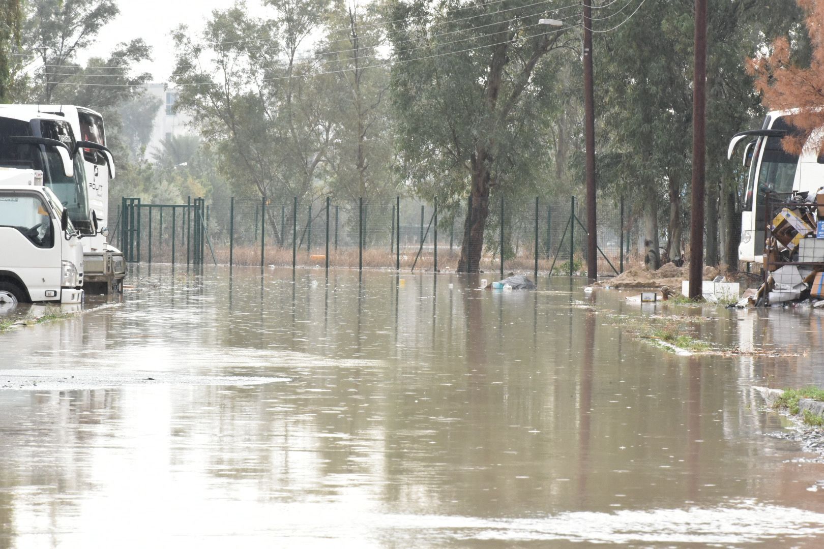 1765270386725Gönyeli Su Baskınları Ti̇m (10)