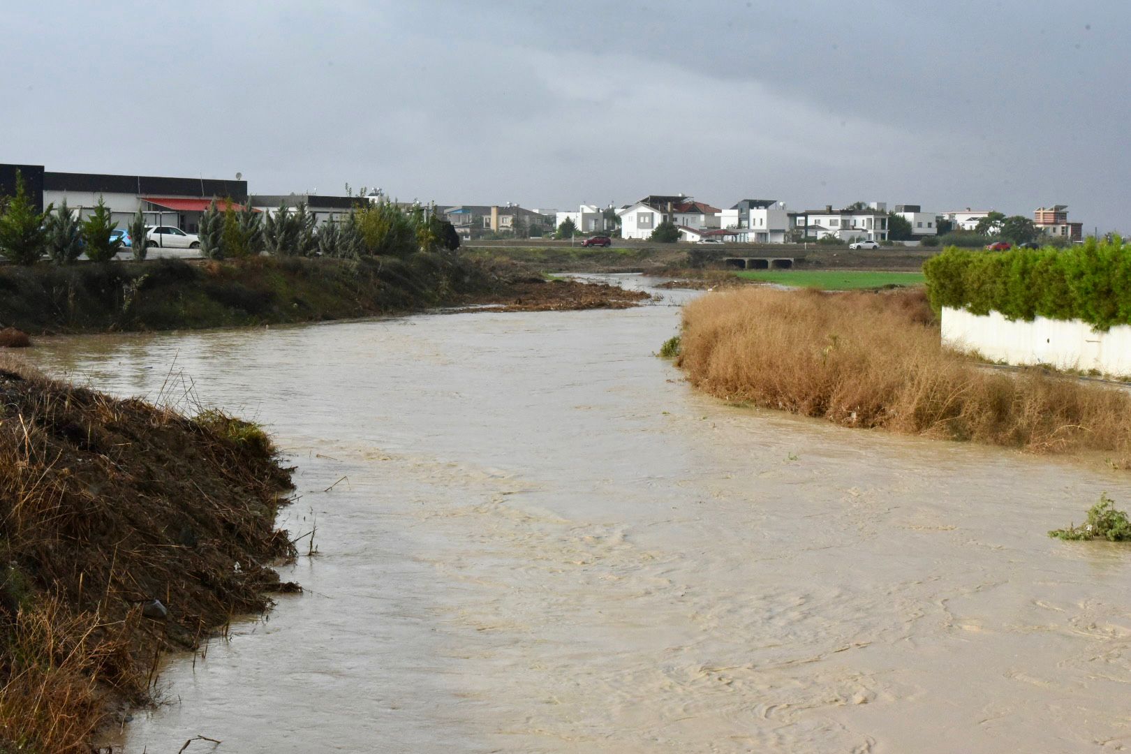 1765270386729Lefkoşa Su Baskını Ti̇m (3)
