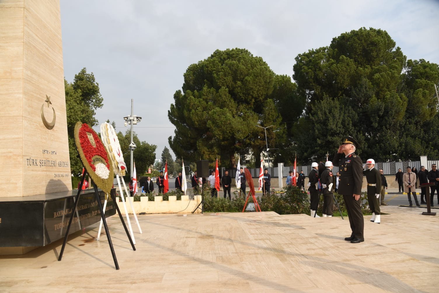 1766309244058Şehitler Anıtı Tören 1C