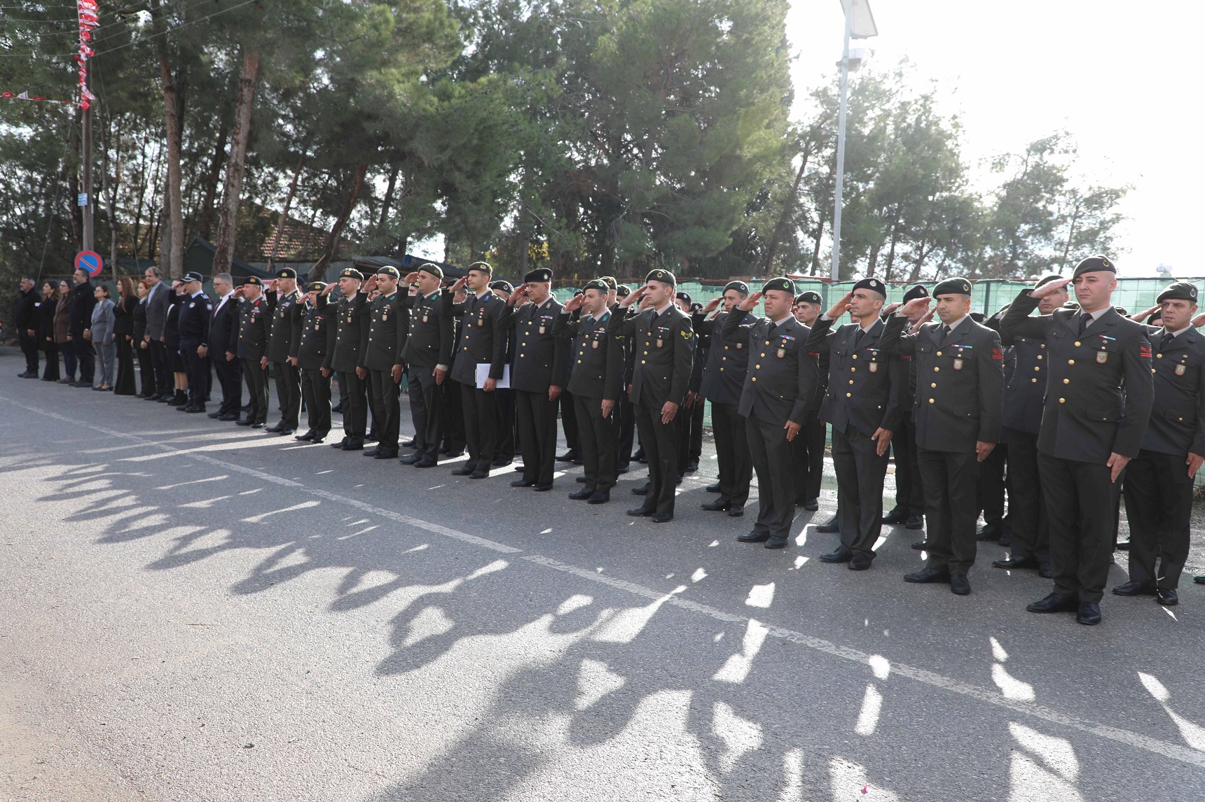 1766484895861Deği̇rmenli̇k'te Şehi̇tleri̇ Anma7