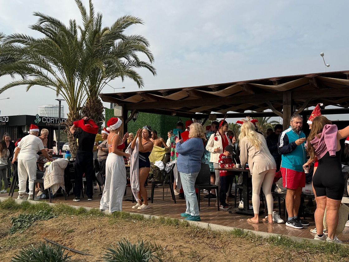 1766660937731Noel Etki̇nli̇ği̇ İskele 5