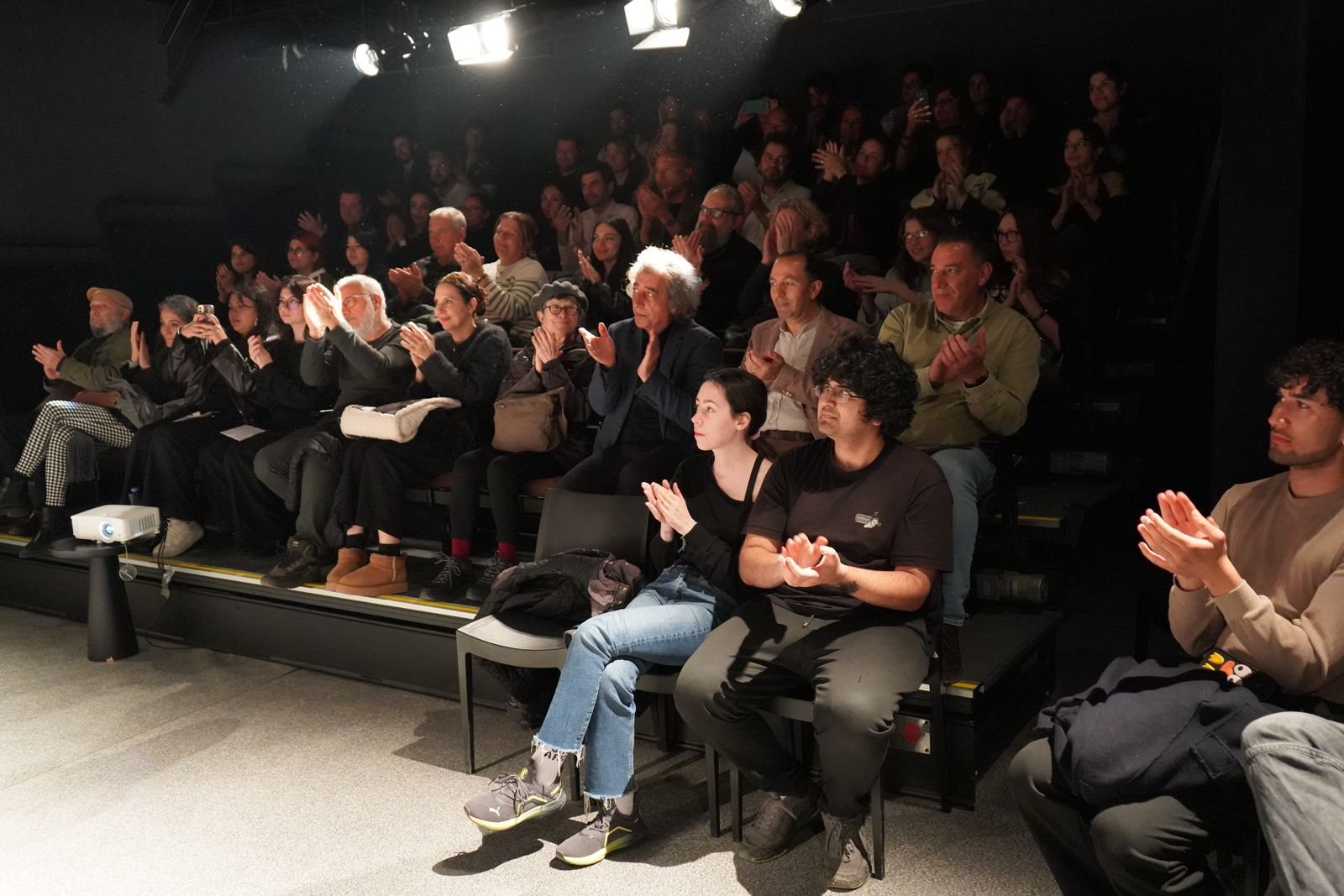 1774683906988Arucad Dünya Tiyatrolar Günü’nü Bandabuliya Sahnesi’nde Özel Bir Programla Kutladı 2