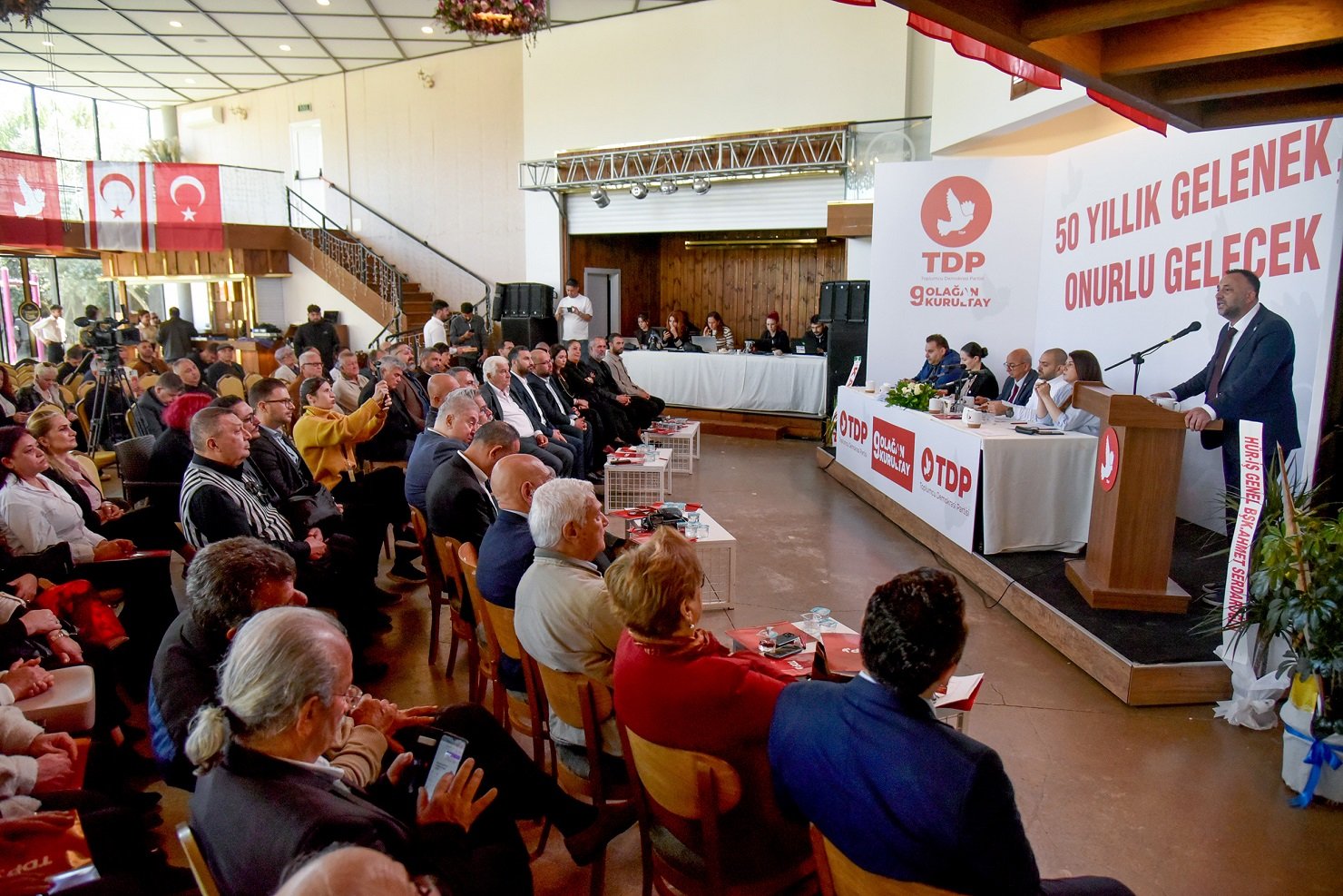 TDP’nin 9’uncu Olağan Kurultayı...Başkanlığına yeniden Zeki Çeler seçildi