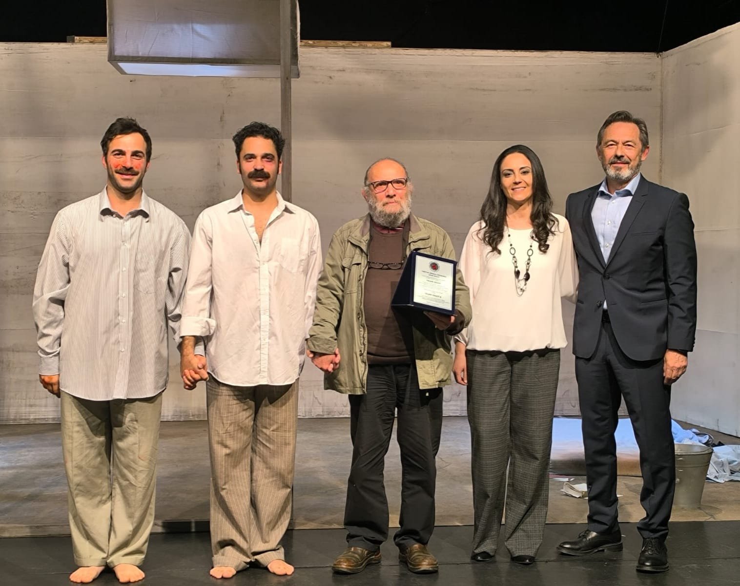 Ethal Tiyatrosu Lefkoşa’da sahnelendi. “Ethal Onur Ödülü” Yaşar Ersoy’a verildi