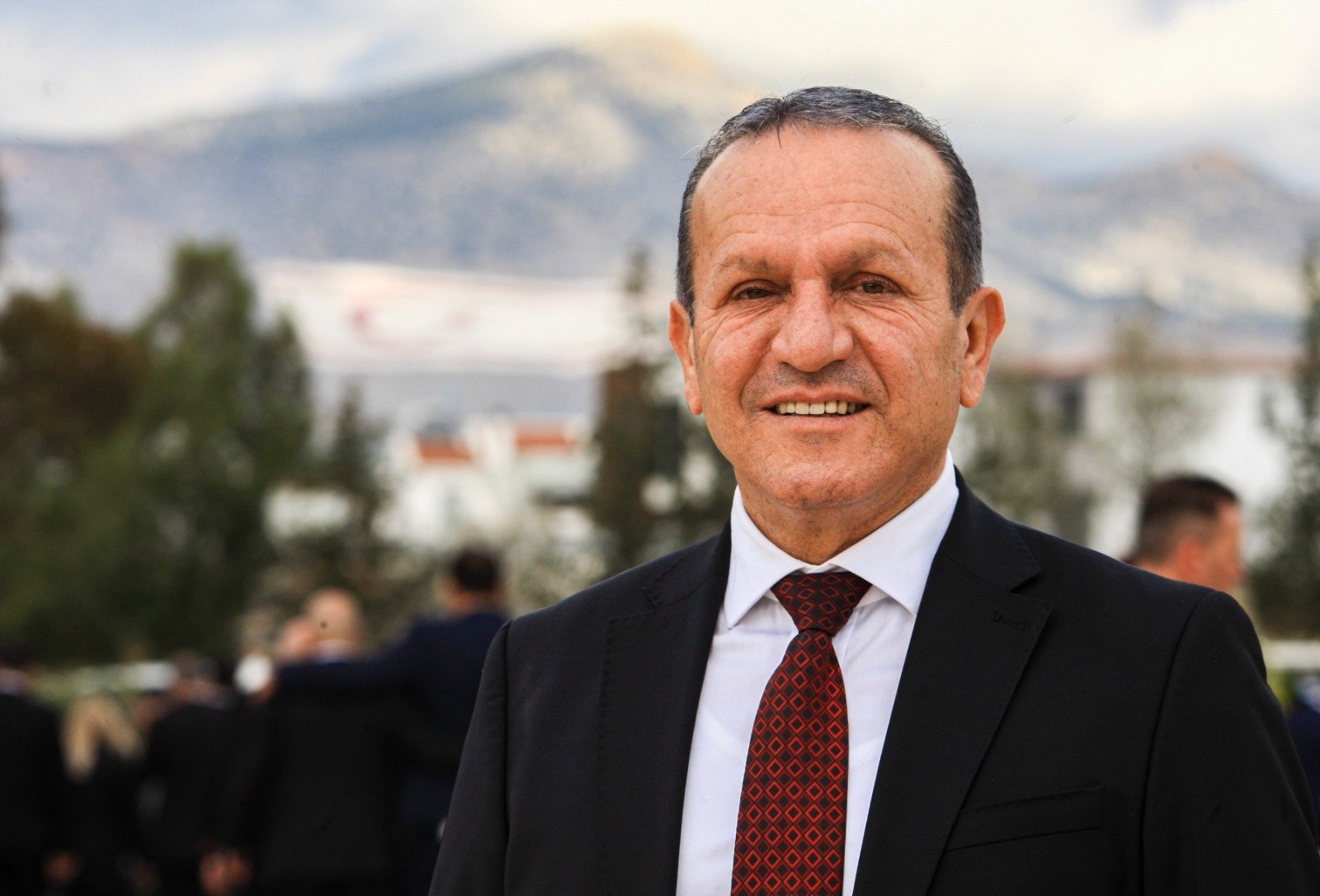 Ataoğlu’ndan çağrı: “Farklı adalara, ülkelere gidileceğine kendi adamız olan KKTC'ye gelinsin”