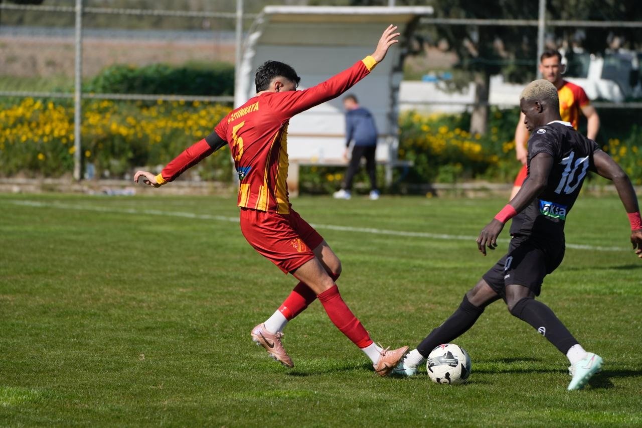 Gönyeli 1-1 Eriyor..!