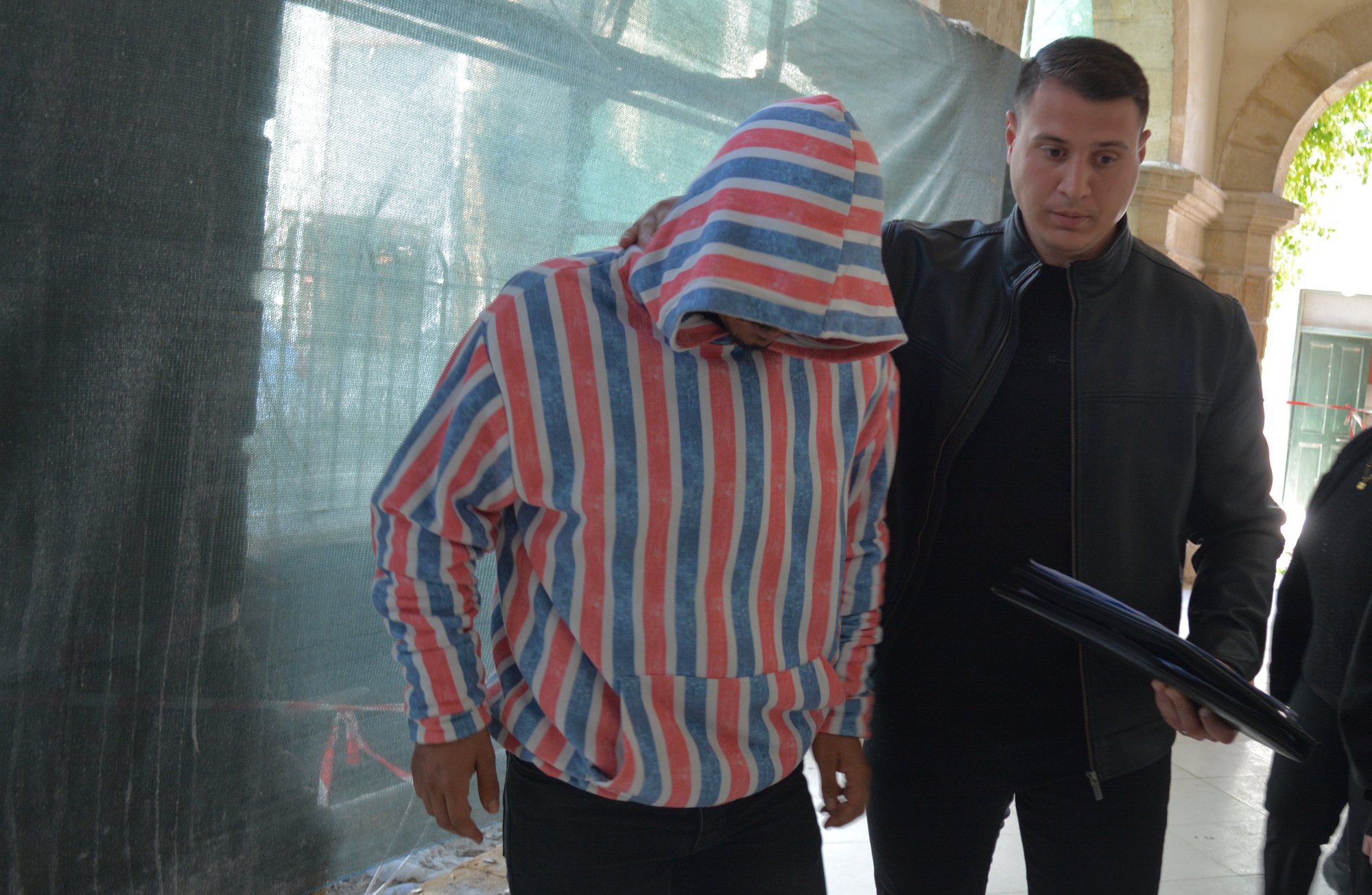 Park Halindeki Araçta Hintkeneviri Bulundu