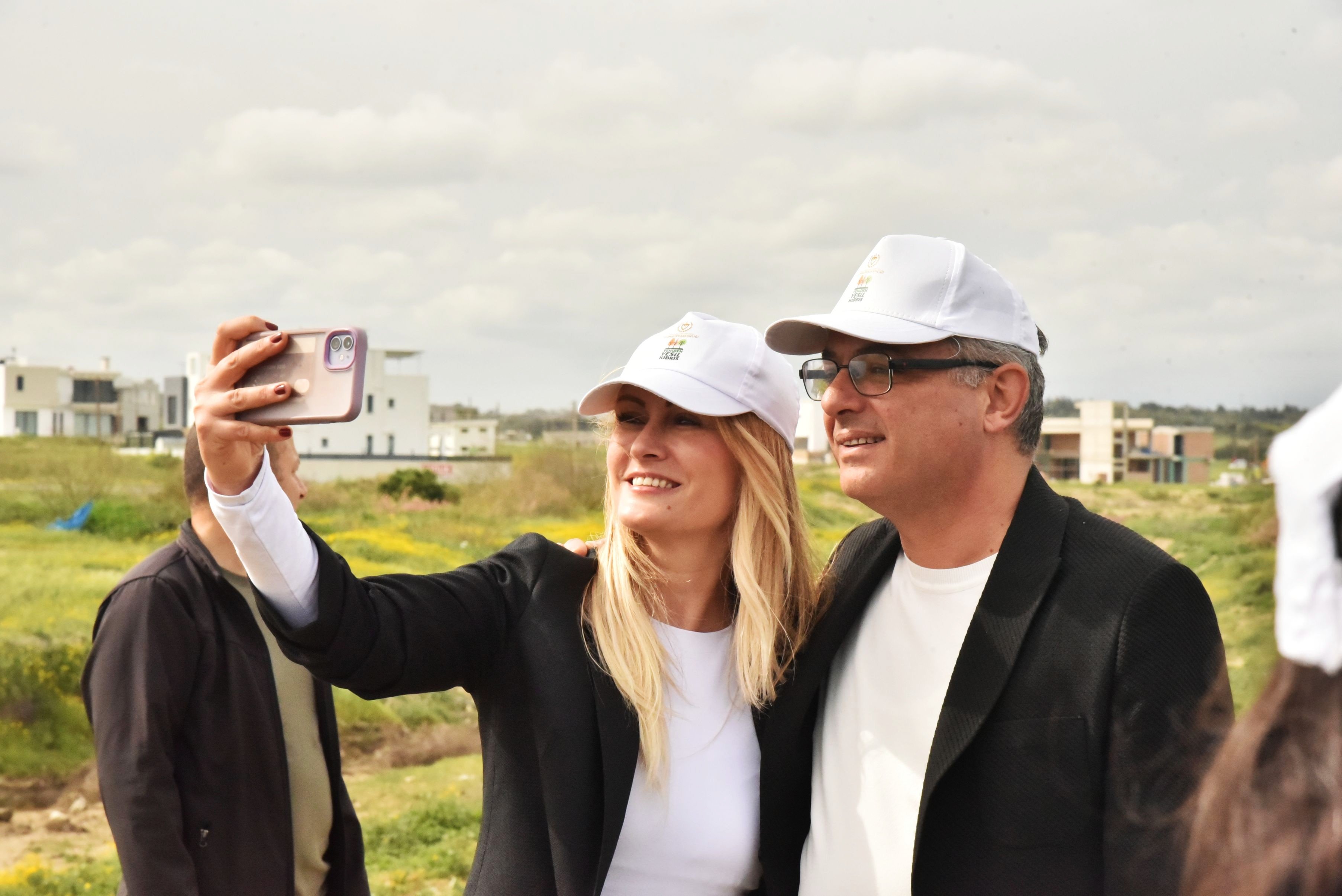 1775033733831Cumhurbaşkanliği Fi̇dan Di̇ki̇mi̇ Ti̇m (4)