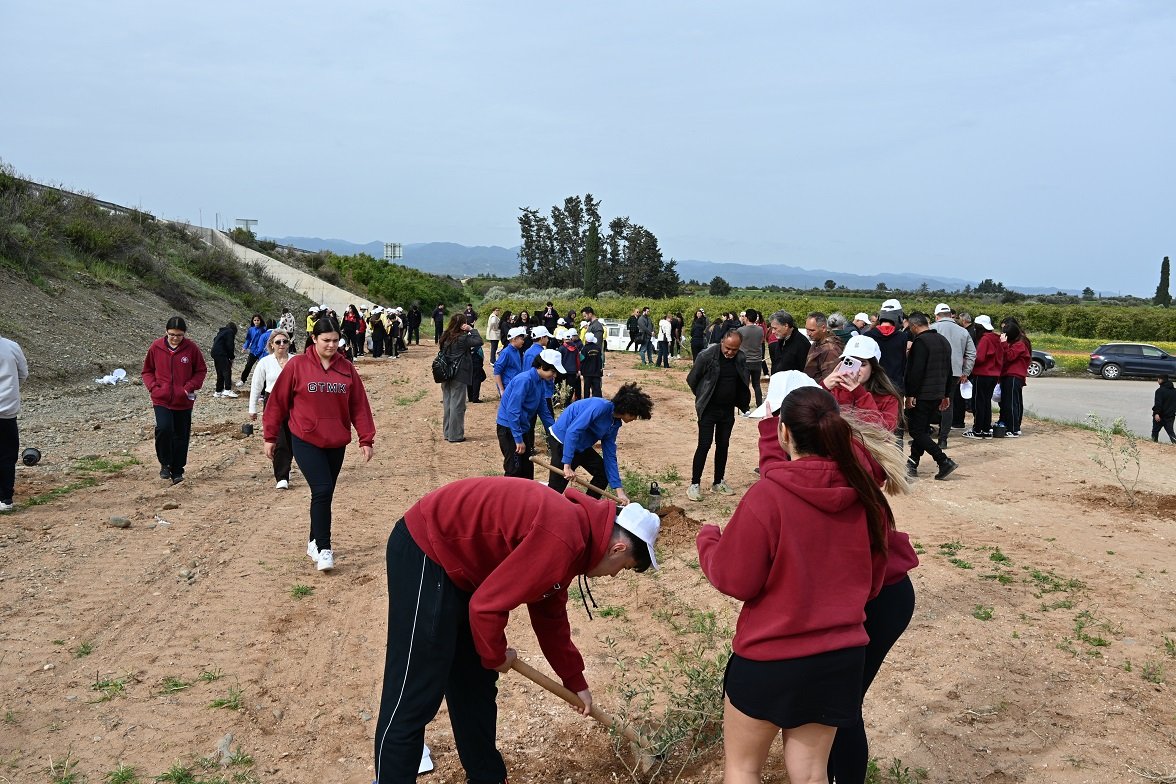 1775034876737Güzelyurt Fidan Dikimi 4