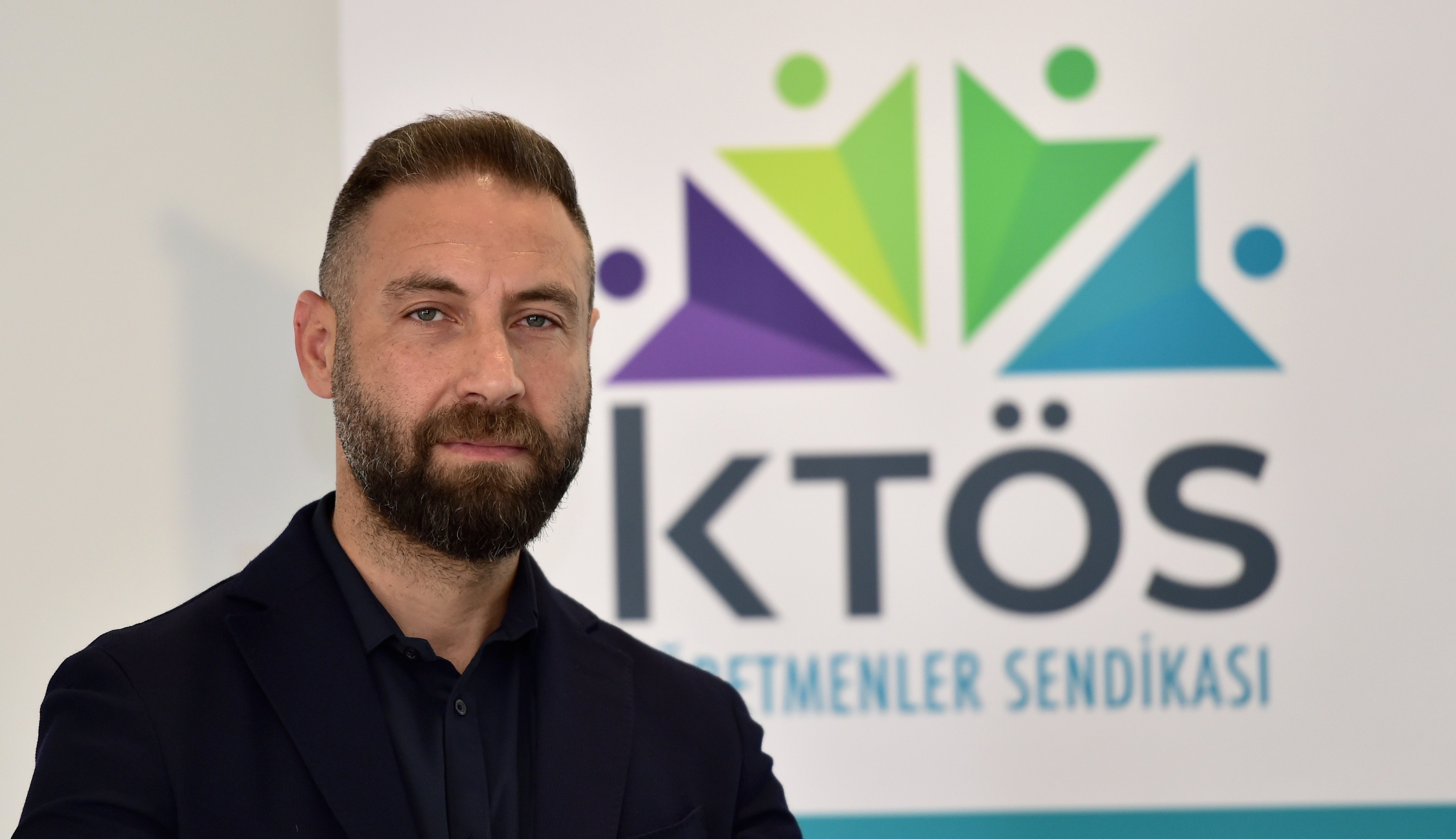 Sendikalar Başbakan Üstel’i karşılayacak