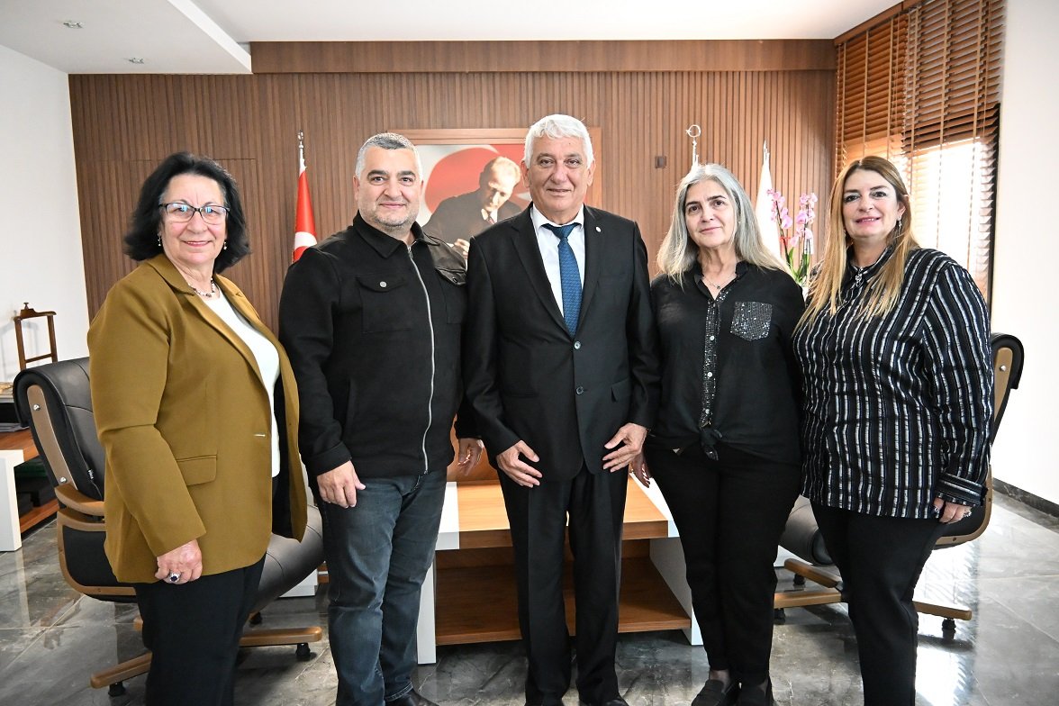 Özçınar, Çağdaş Müzik Derneği'ni kabul etti