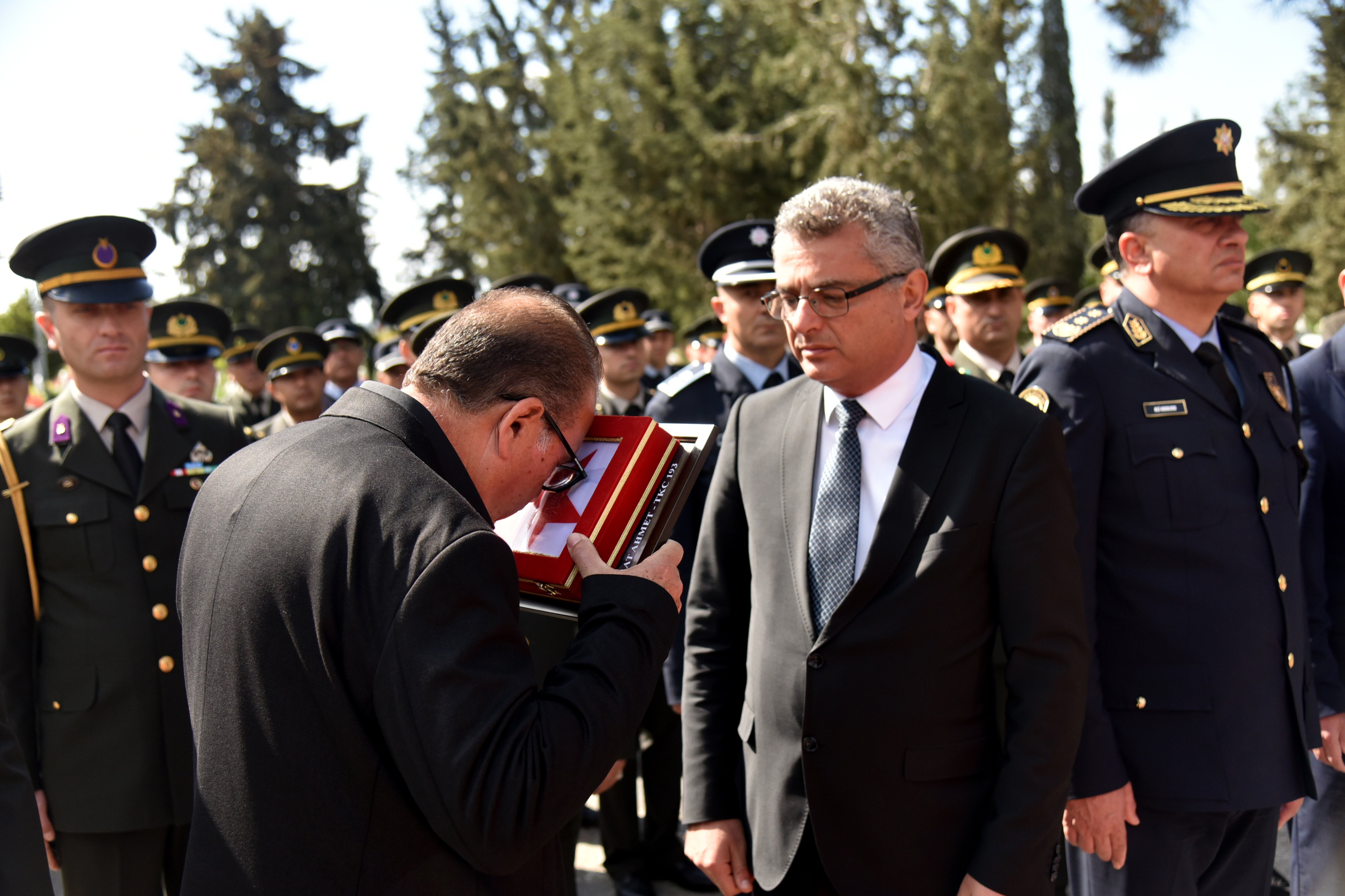 1775810186814Sht Resat Ahmet Defnedildi 9 So