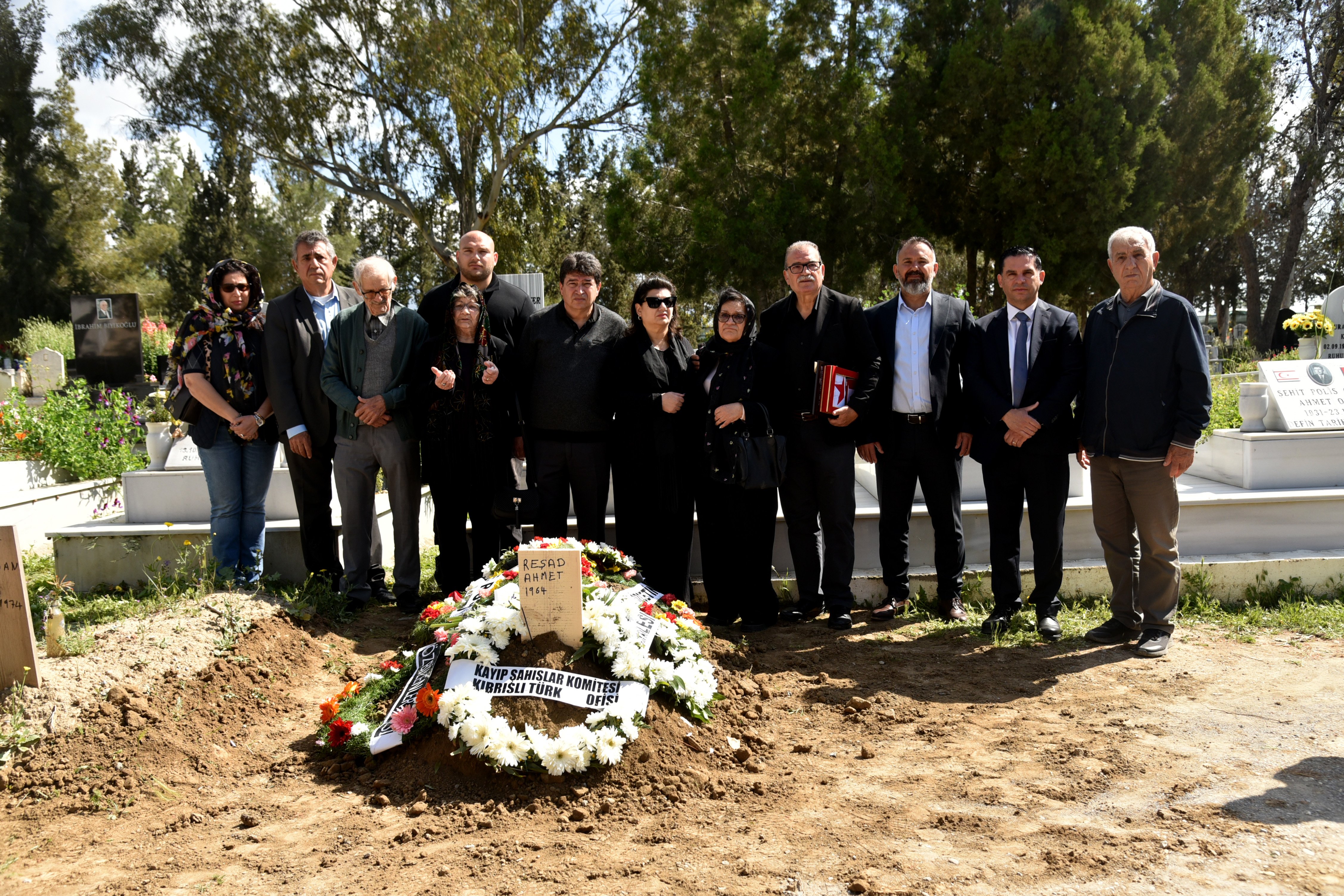 1775810186816Sht Resat Ahmet Defnedildi 16 So