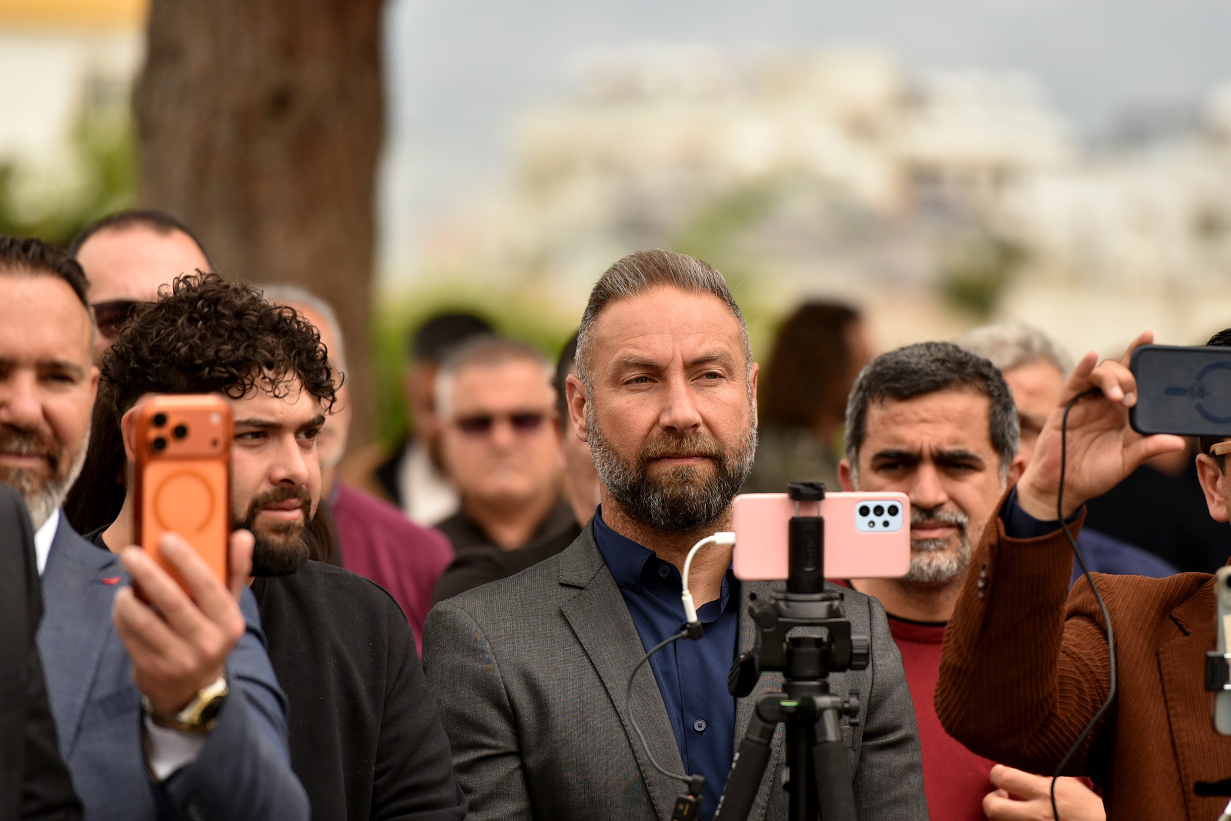 1776248996066Sendikalar Basbakanlık Onunde Bası Acıklaması Yaptı 9 So