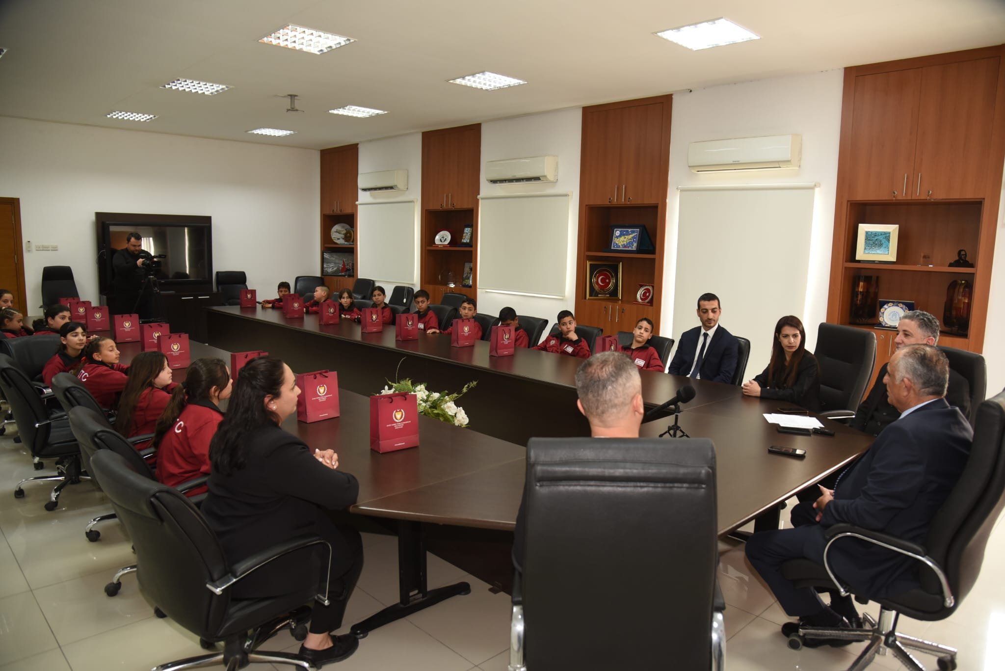 177625472808223 Nisan Icin Ankaraya Gidecek Cocuklar Egtim Bakanini Ziyaret Ero (1)