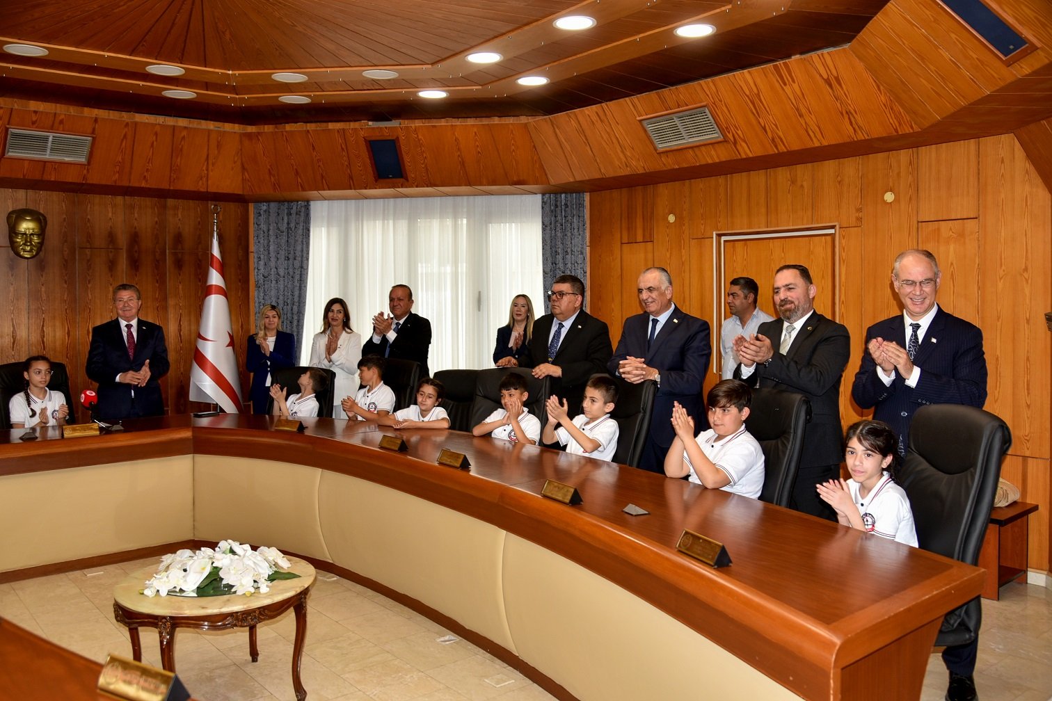 1776680867769Sht Yalcin İlkokulu Ogrencileri Basbakan Usteli Ziyaret Etti 4 So