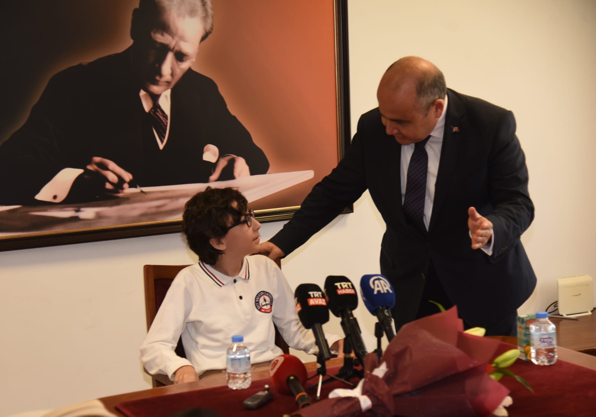 1776681849980Büyükelçi Ziyaret (Ero) (11)