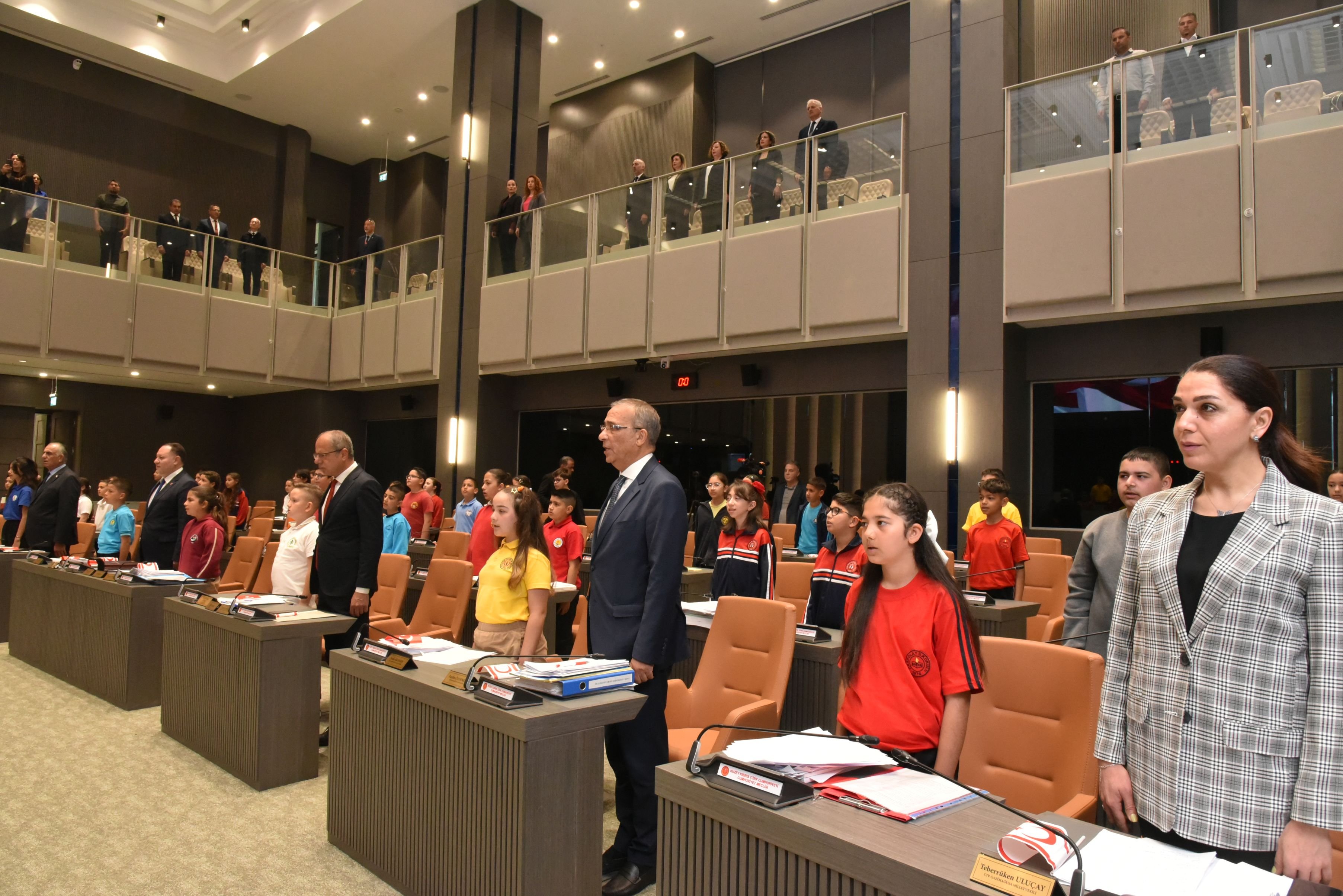 177685156316023 Ni̇san Çocuklari Mecli̇s Ti̇m (12)