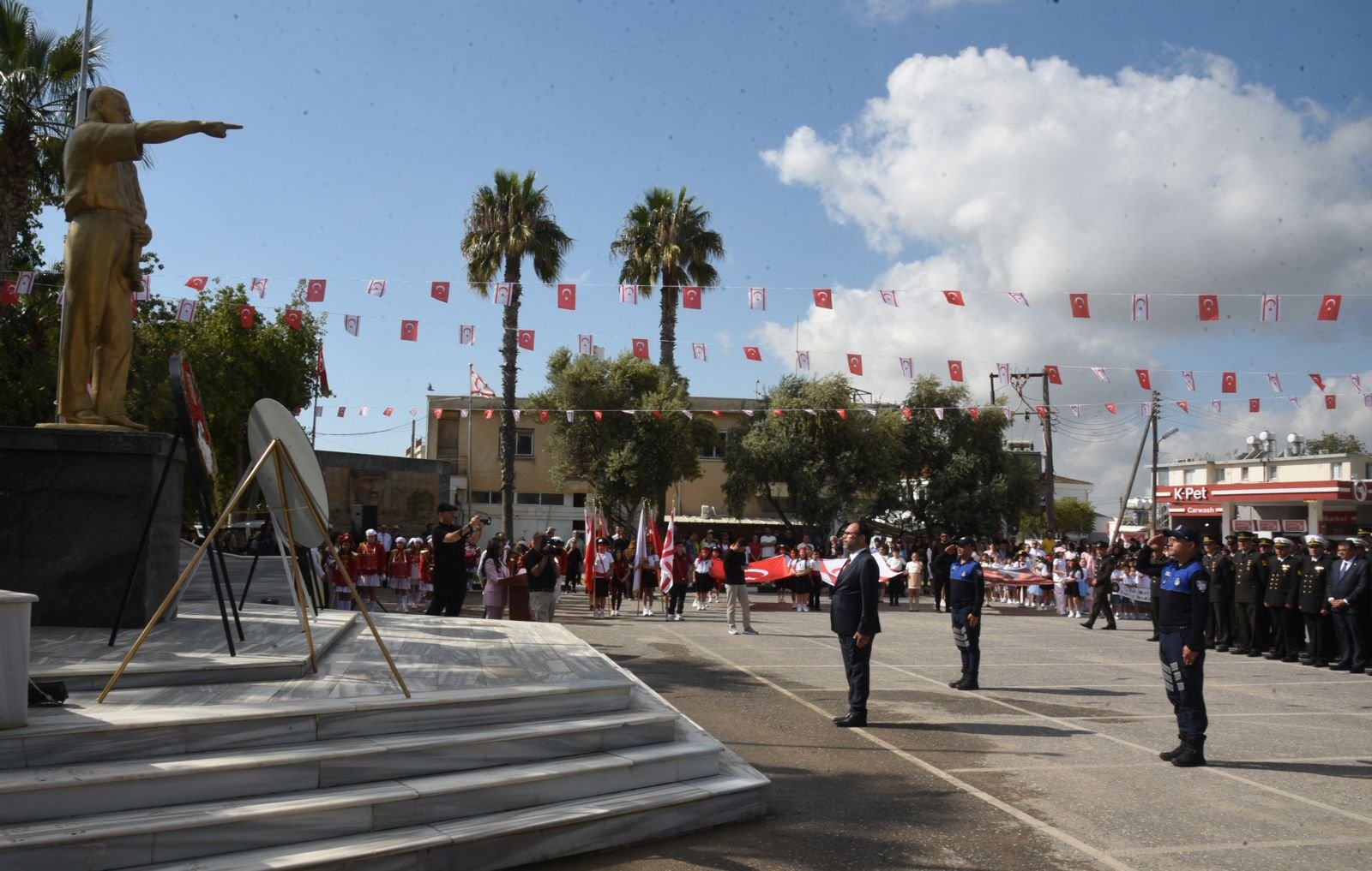 1776939324554Tören Z