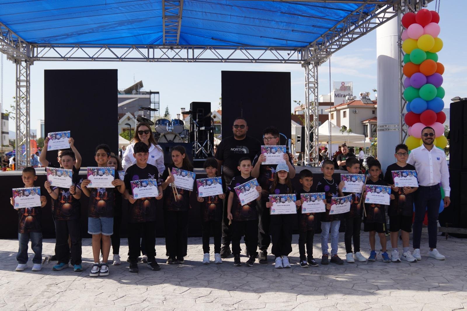 1777285249969İmo Fest12