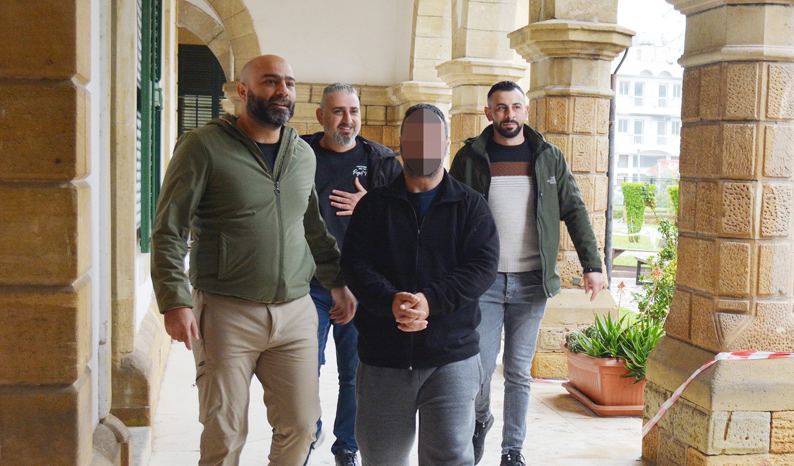 Güney’den Uyuşturucu Getirdiğini İtiraf Etti