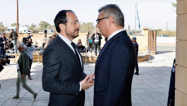 Erhürman ve Hristodulidis yarın bir araya gelecek