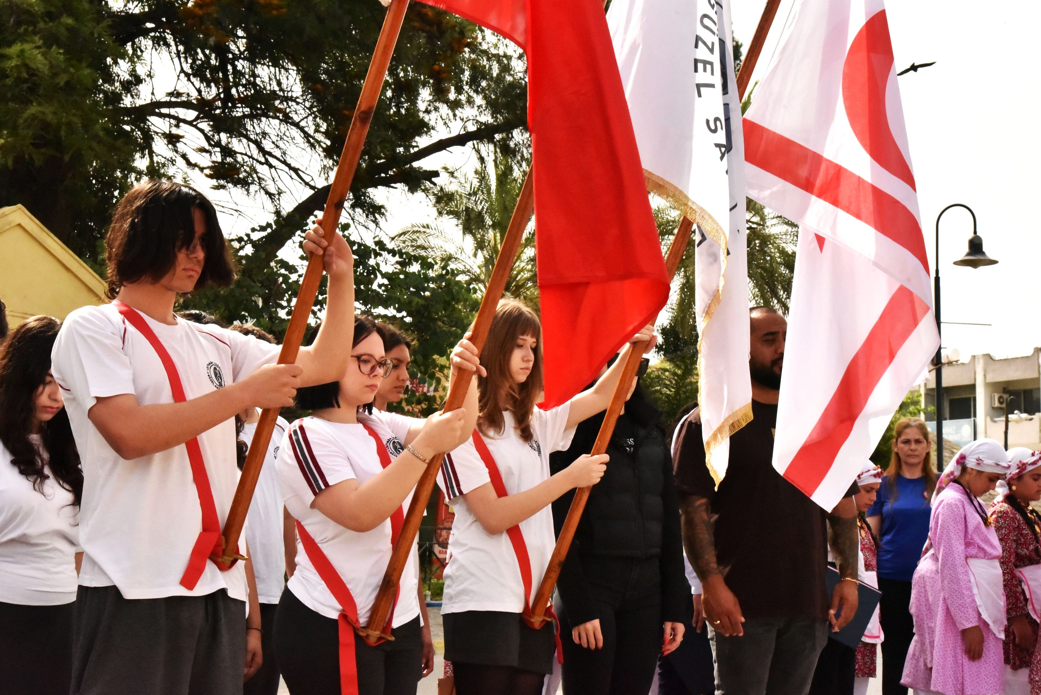 177857803736019 Mayis Haftasi Açiliş Töreni̇ Ti̇m (5)