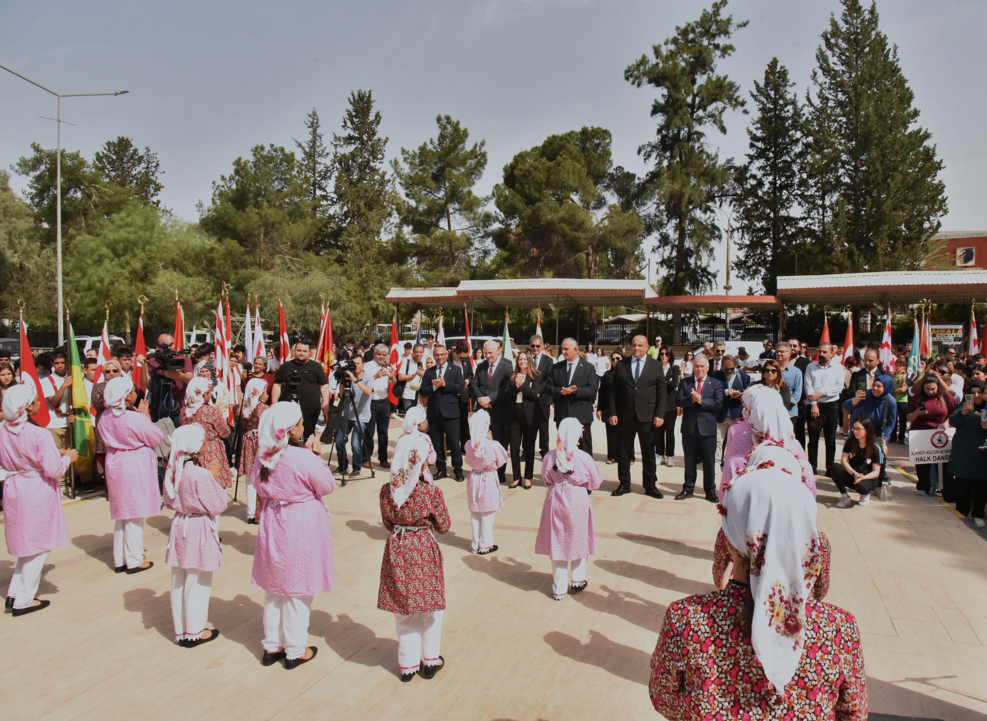177857803736419 Mayis Haftasi Açiliş Töreni̇ Ti̇m (15)