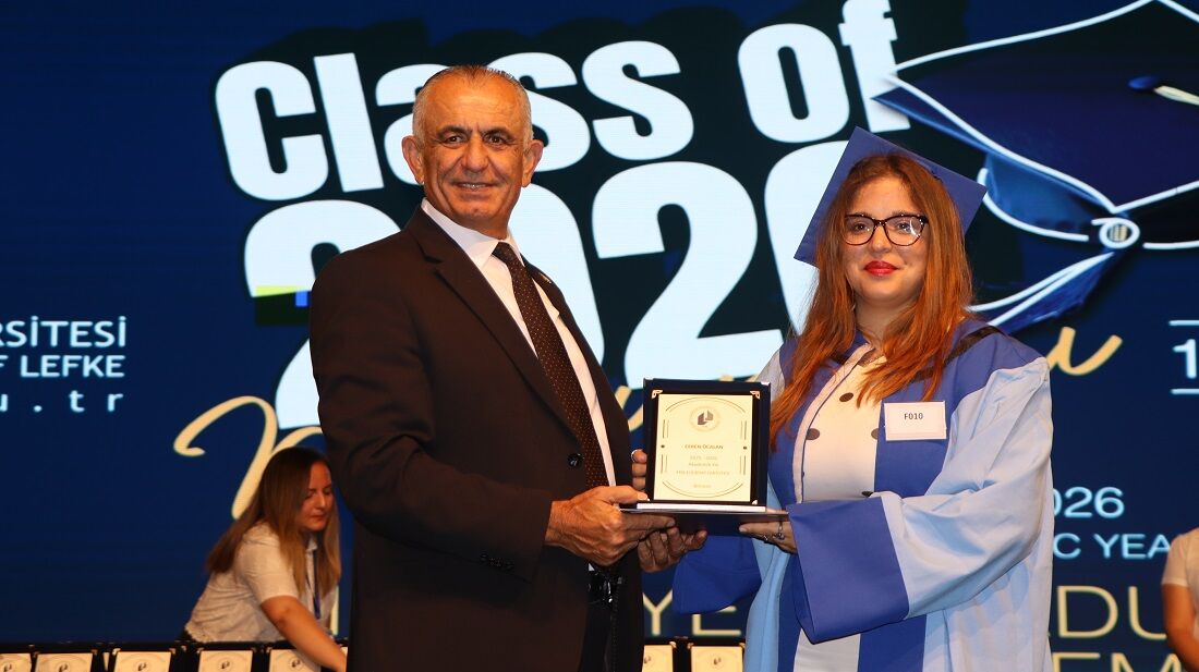 1781262001989Meb Laü Mezuni̇yet (1)