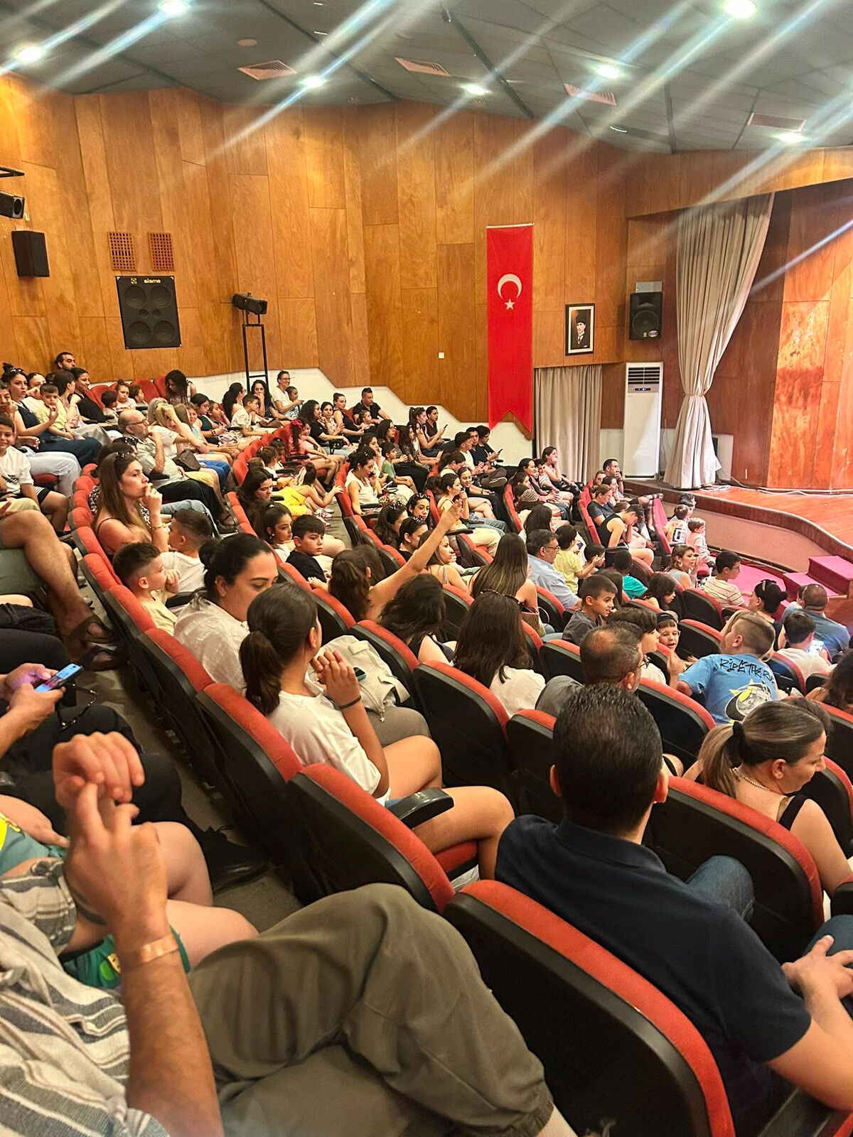 1781503437285Devlet Ti̇yatrolari4