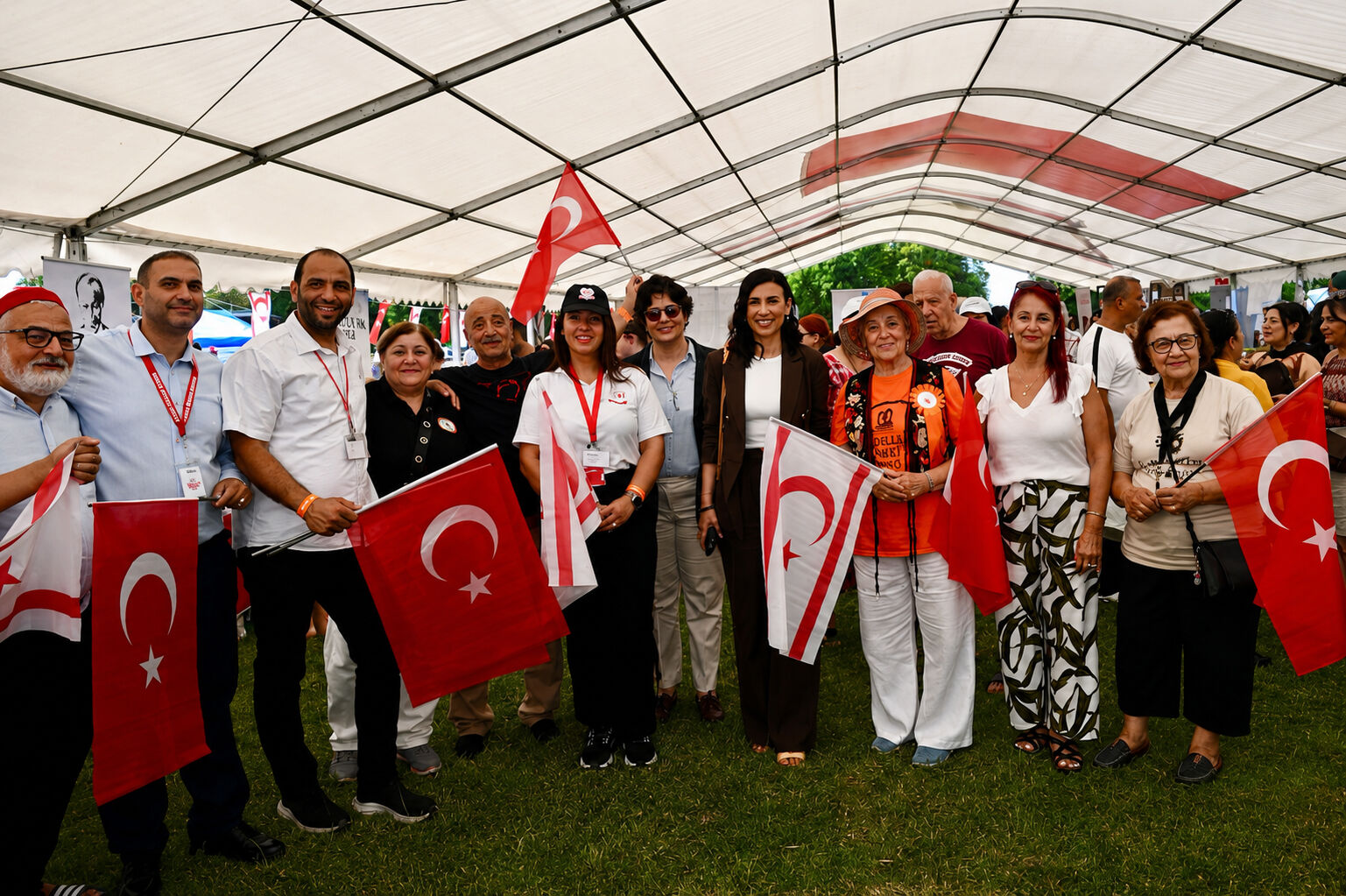 1783322141983Özdenefe Londra 3