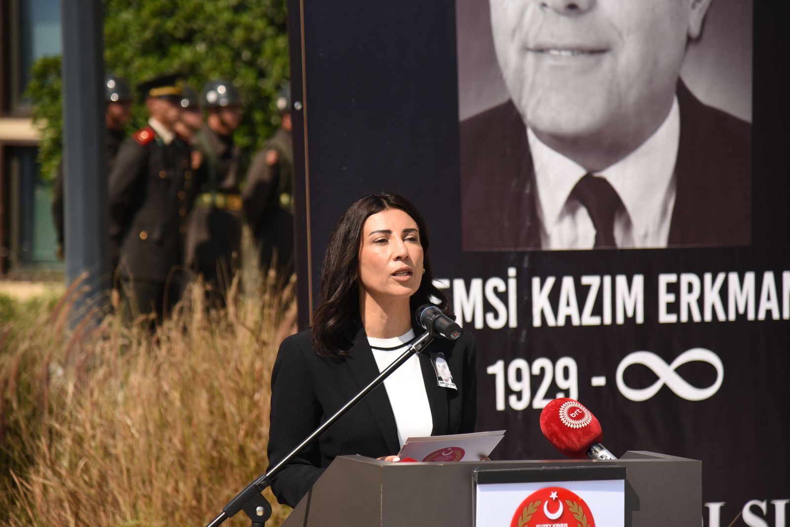 1786349350589Şemsi̇ Kazim Cenaze Ero (1)