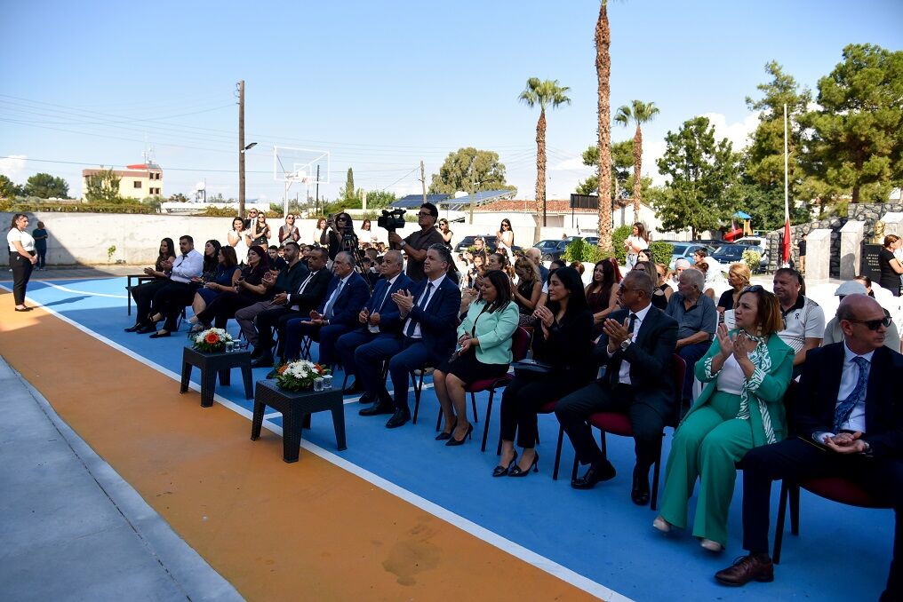 1790848797037Yenilenen Yesilkoy İlkokulu Torenle Acıldı 3 So