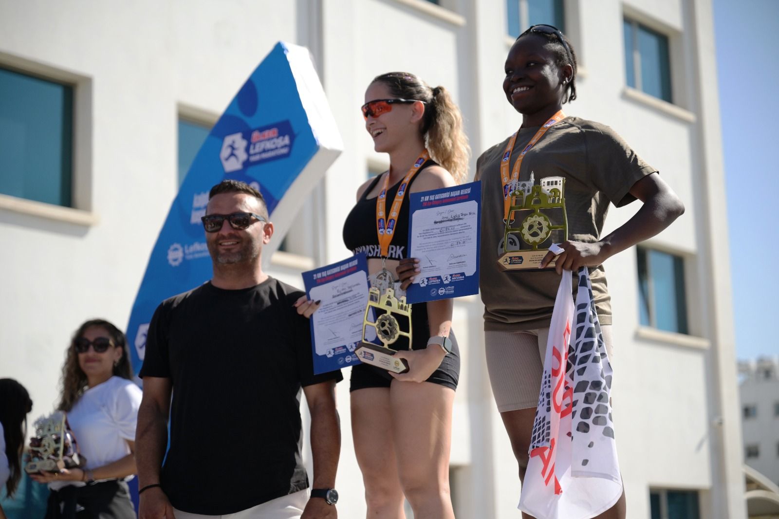 1792930408195Lefkoşa Maratonu Ödül Töreni̇ (3)