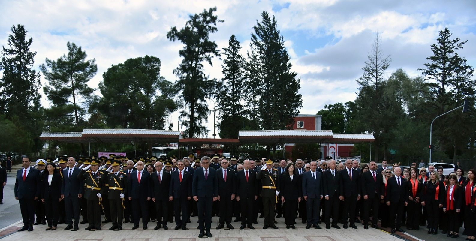 1793259283278Atatürk Aniti Ti̇m (3)