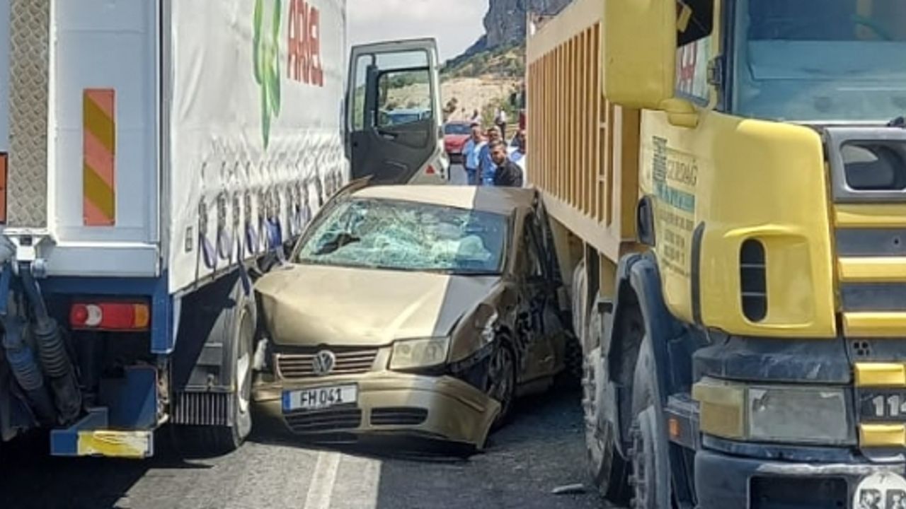 Girne - Değirmenlik anayolunda korkutan trafik kazası… 2 yaralı