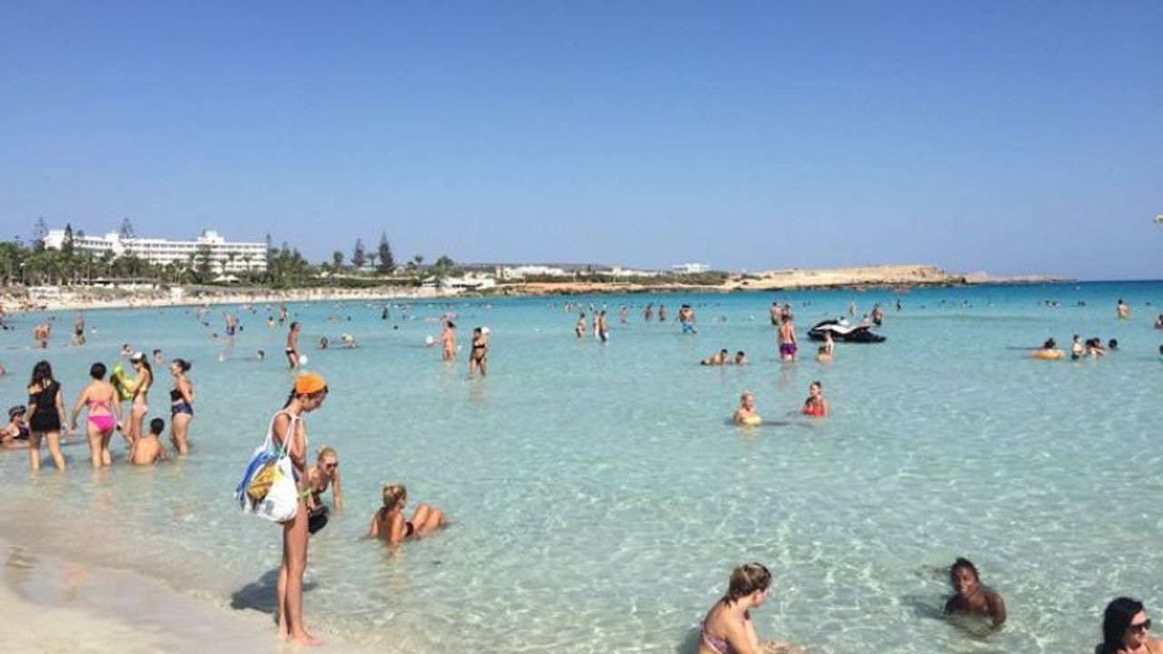 Güney Kıbrıs'ta turizmde B planı hedefi yakalandı