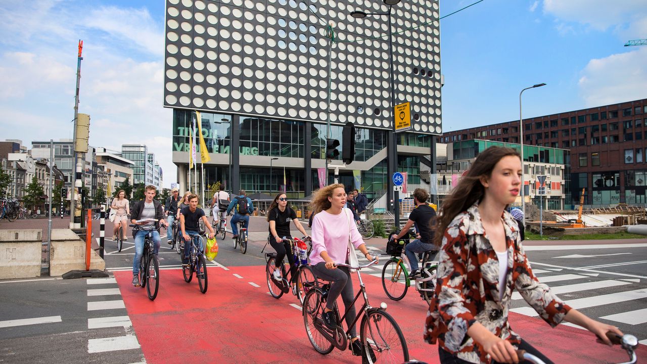 Dünyanın "en bisiklet dostu" kentleri sıralamasında Hollanda'nın Utrecht şehri ilk sırada
