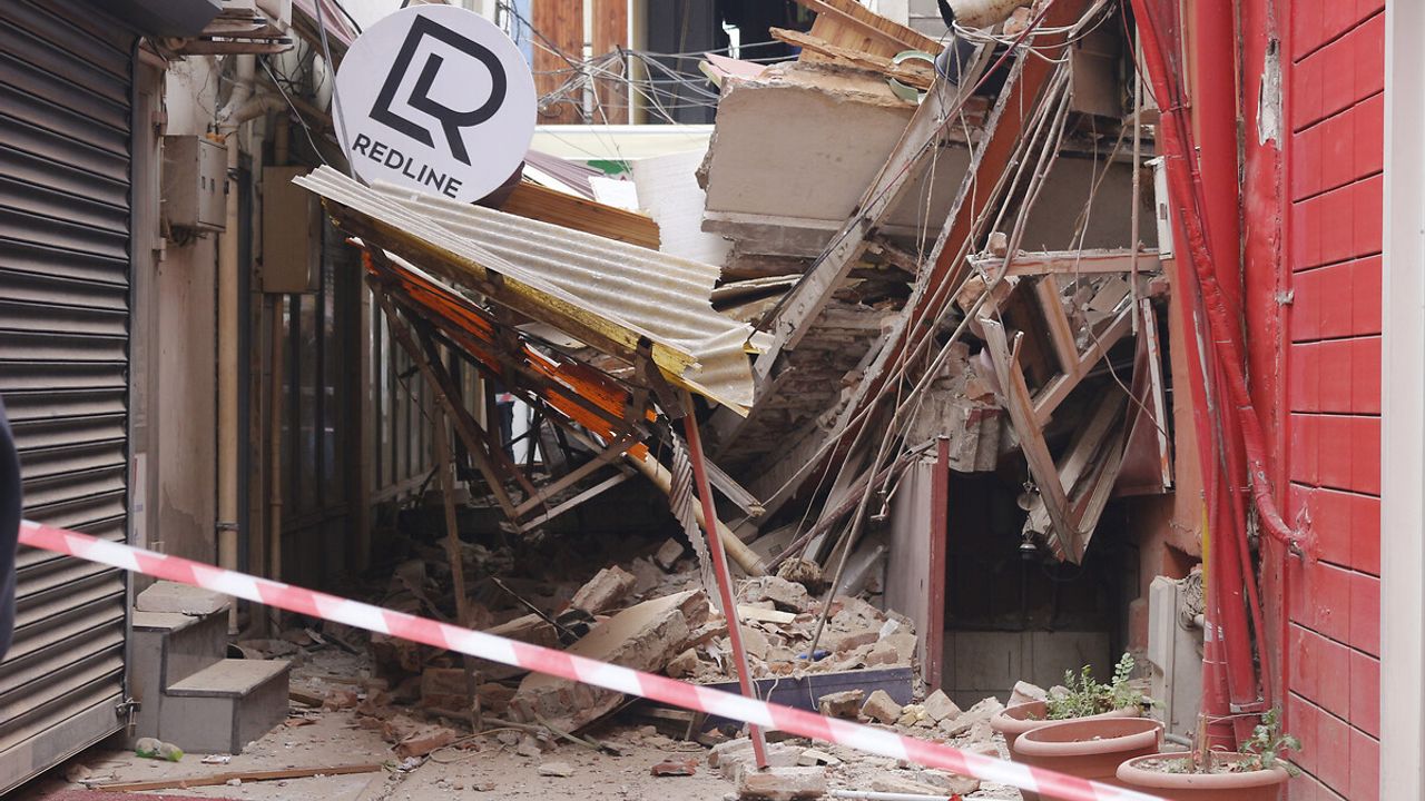 Düzce’de ağır hasarlı 71 bina acil yıkılacak