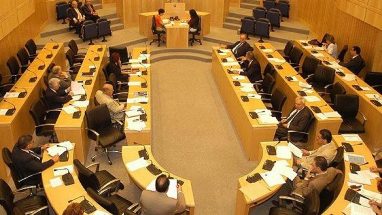 Rum Meclisi "29 Ekim Kayıplar Günü” sebebiyle karar aldı