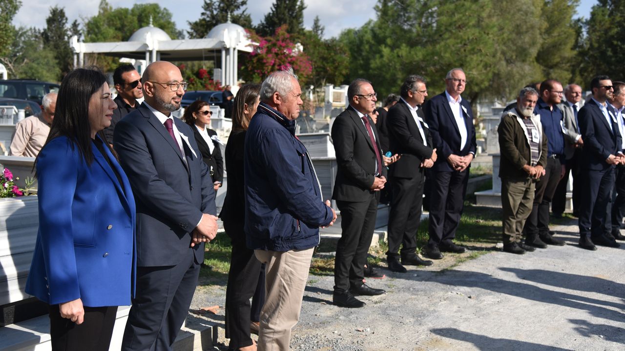 Salih Miroğlu mezarı başında anıldı