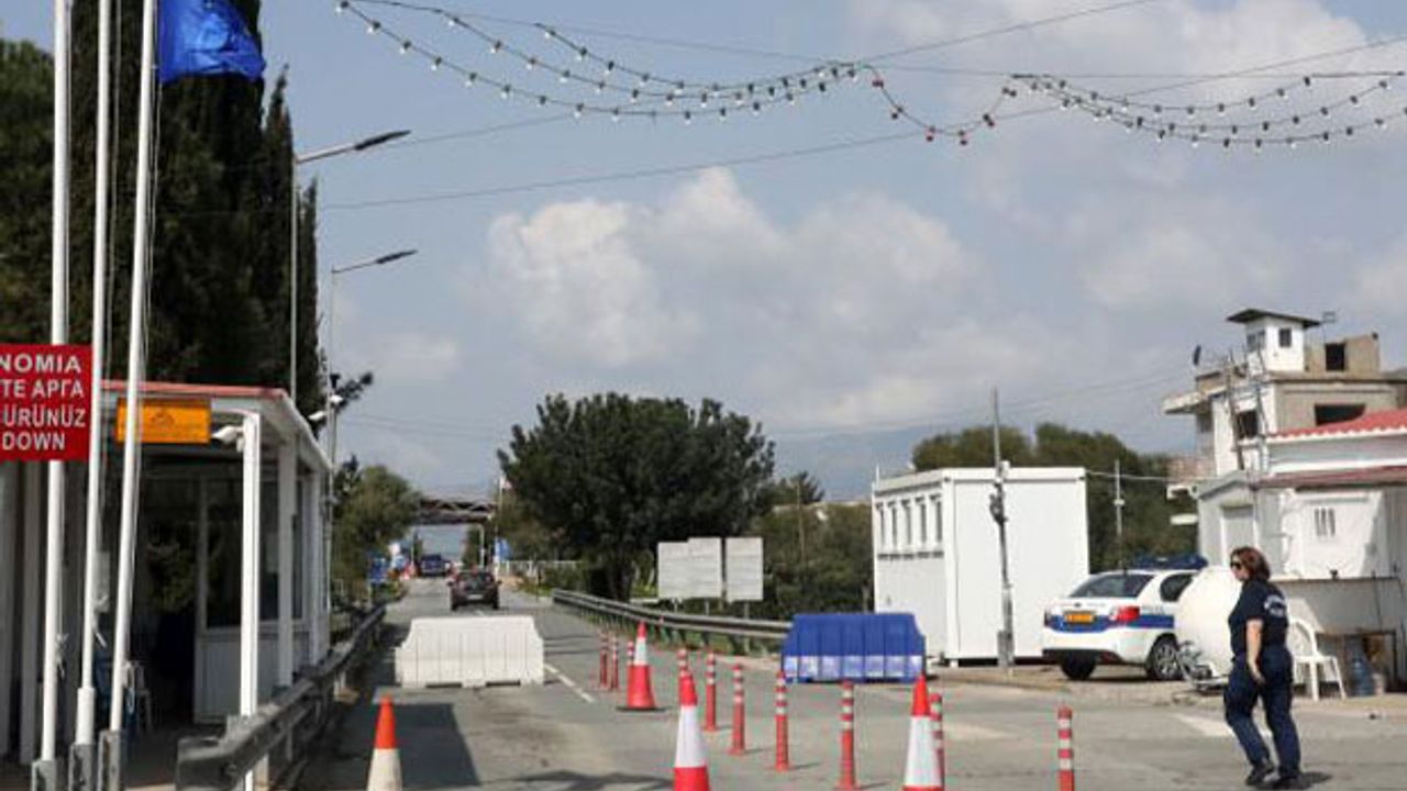 Güney Kıbrıs’ta seçim öncesinde sınır kapılarına istihdam yapılması gündemde